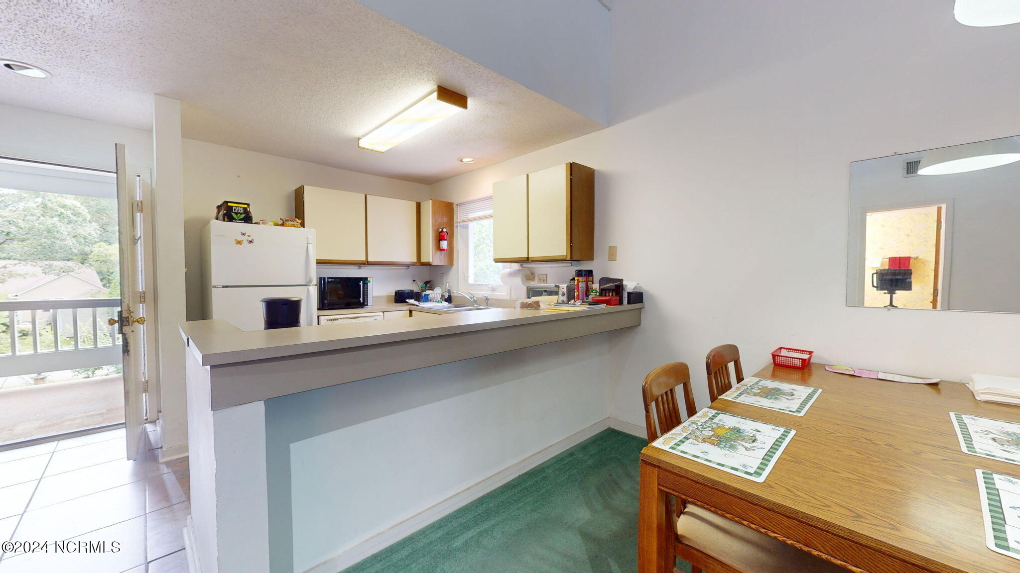 1510 Harbourside Drive Property Photo 4