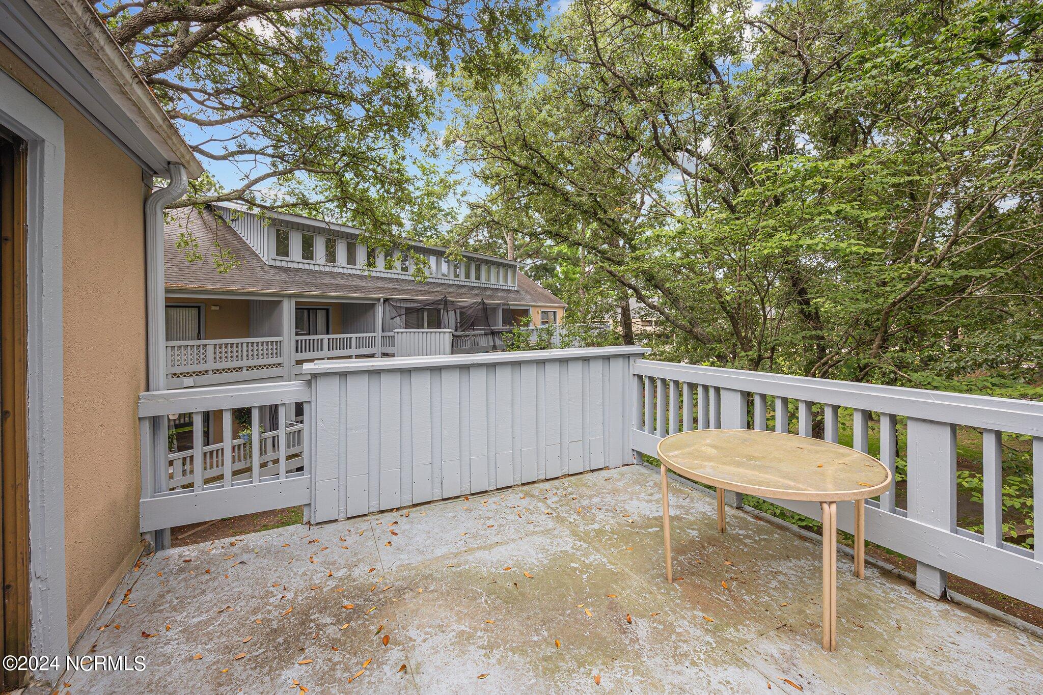 1510 Harbourside Drive Property Photo 16