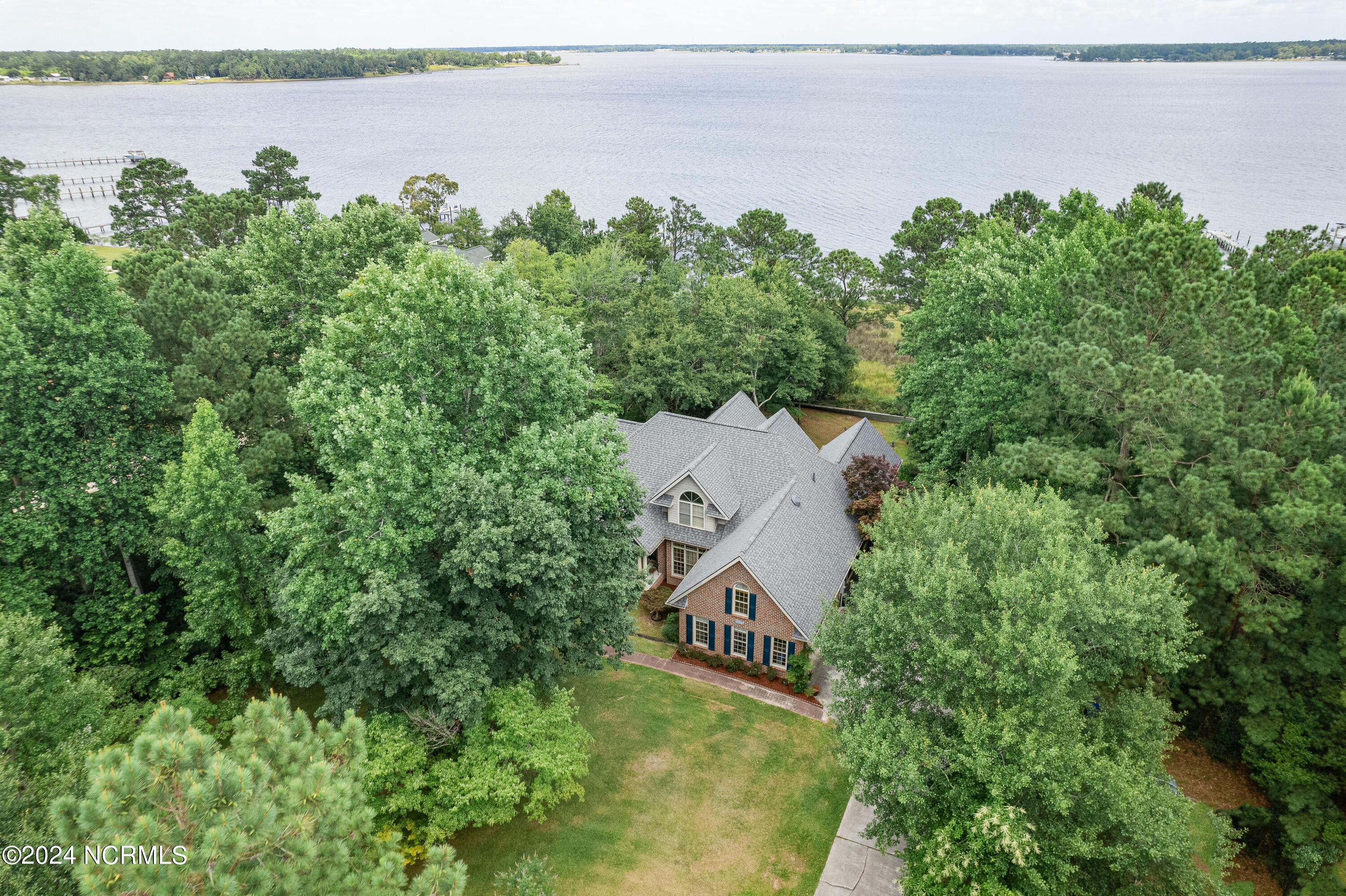 104 Line Boat Lane Property Photo 2