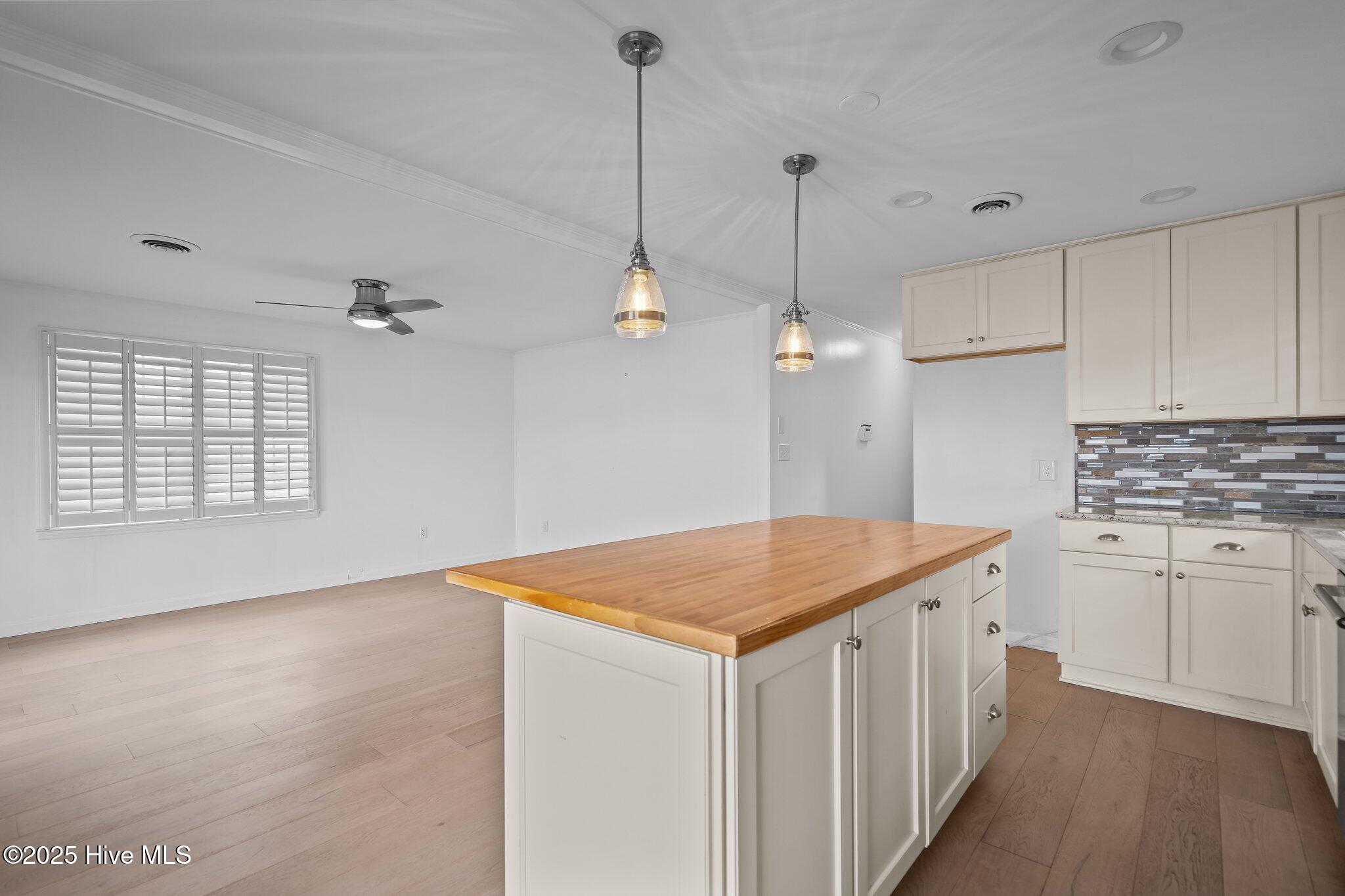 909 Canal Drive Property Photo 15