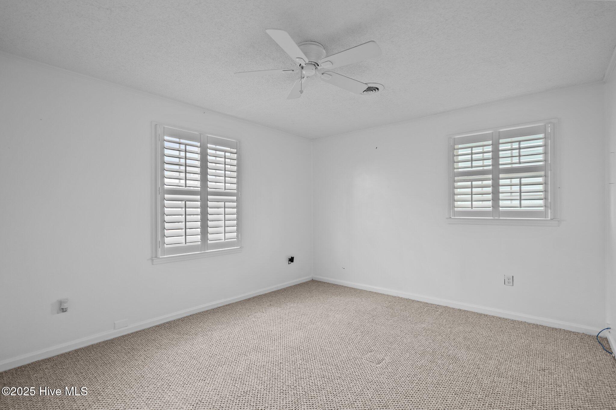 909 Canal Drive Property Photo 32