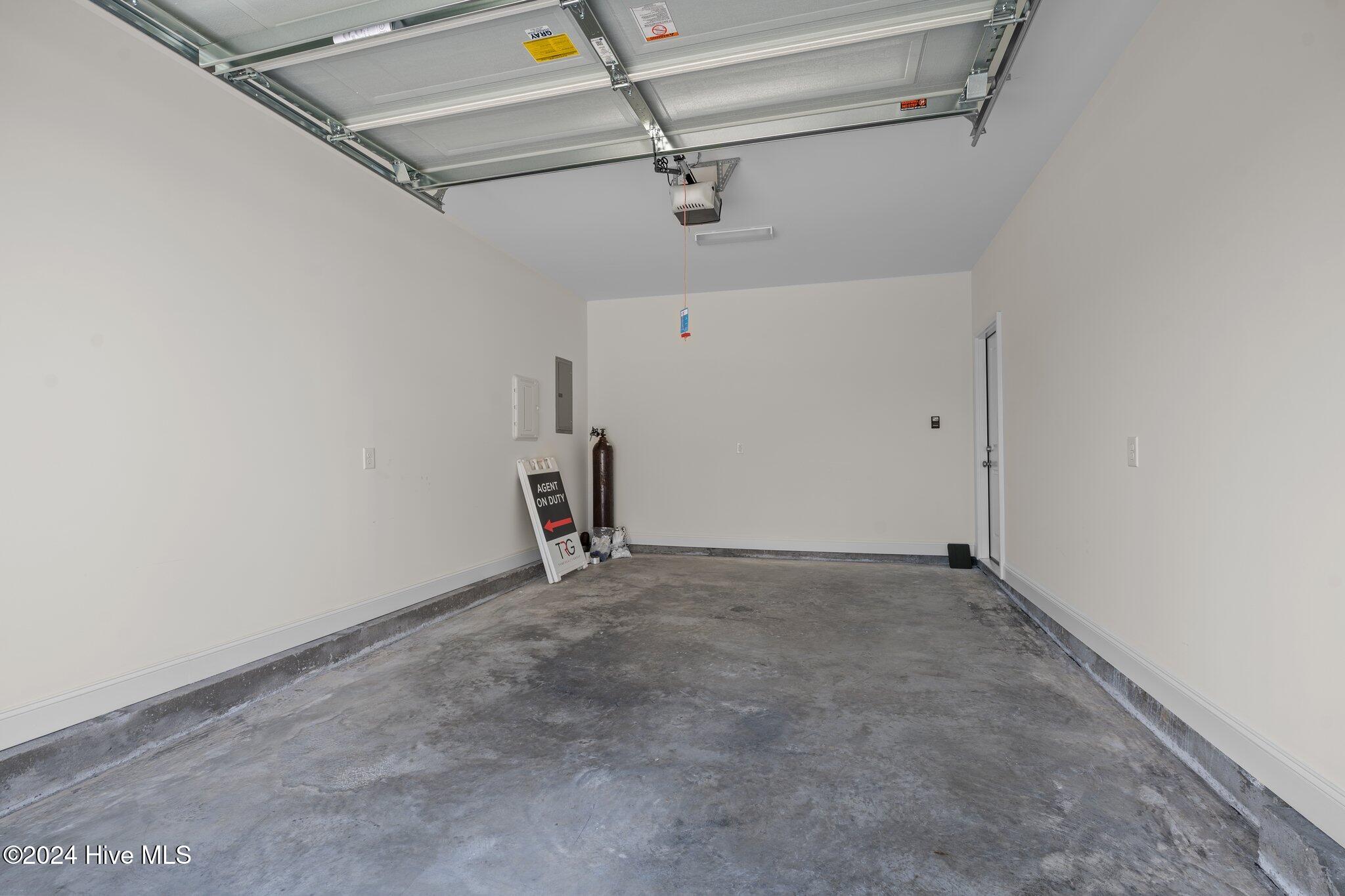 2201 Dartford Drive A Property Photo 44