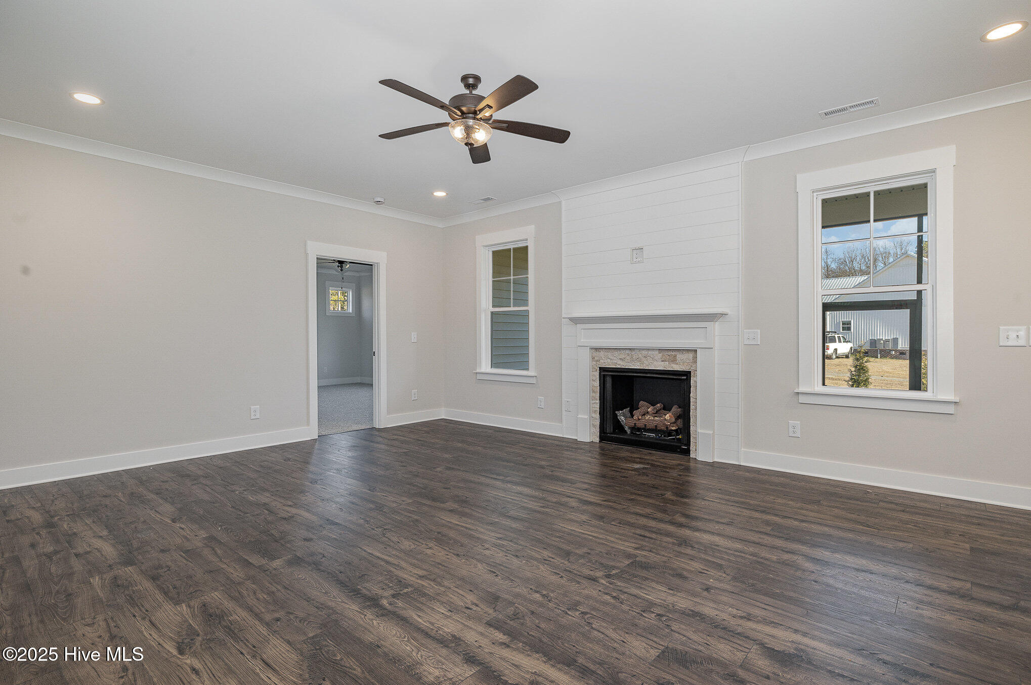 48 Tanseyleaf Drive Property Photo 4