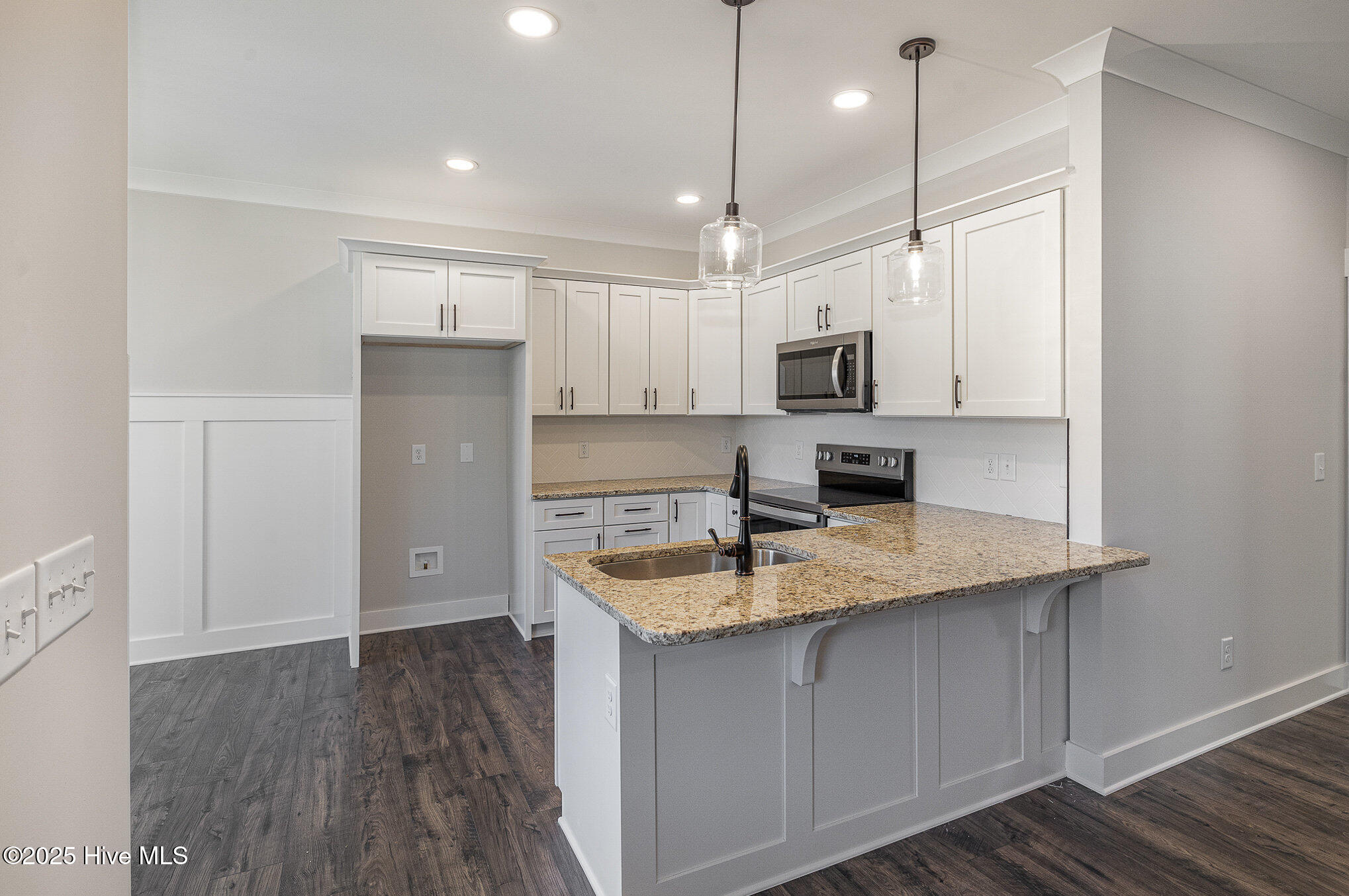 48 Tanseyleaf Drive Property Photo 11