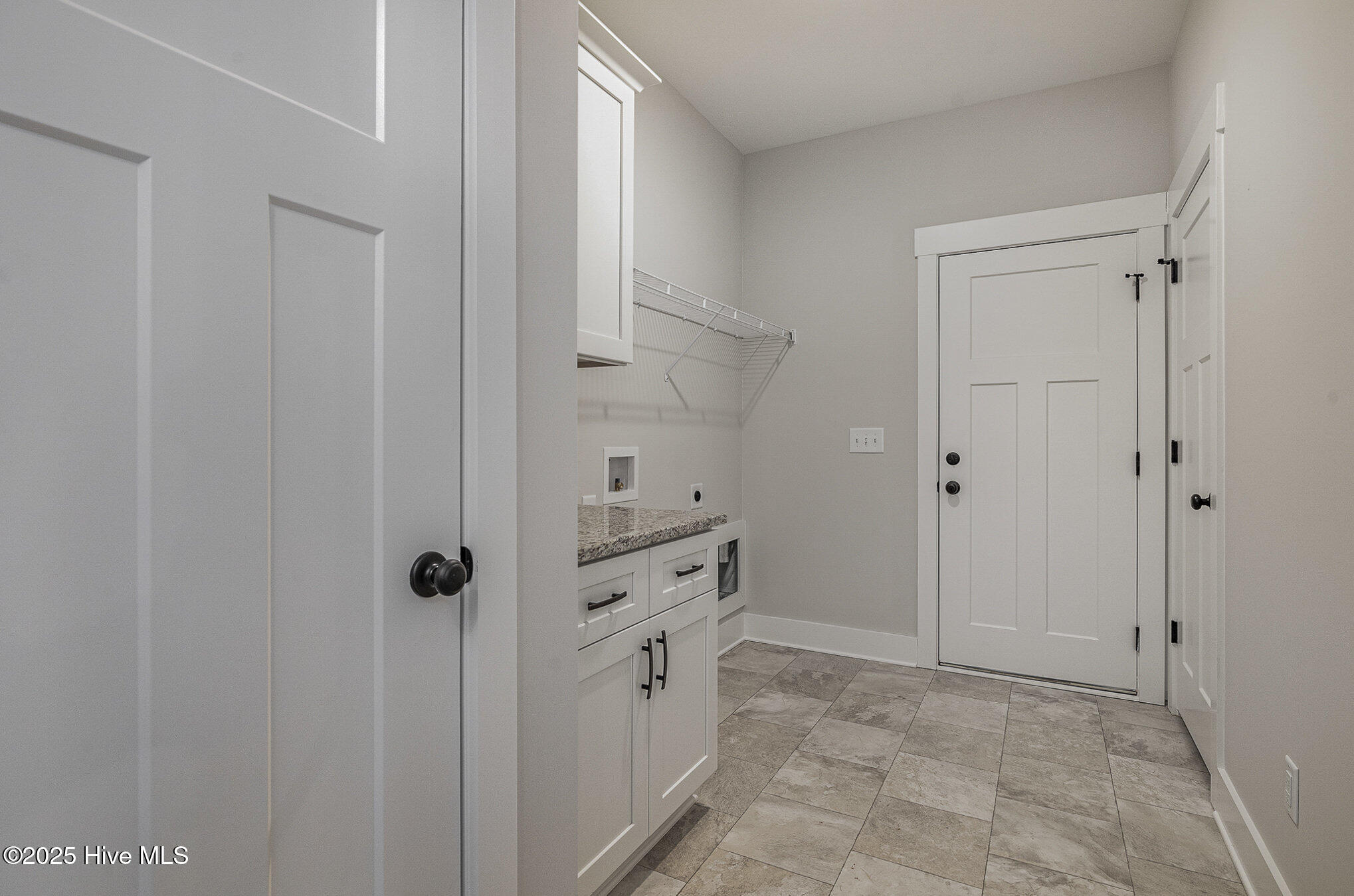 48 Tanseyleaf Drive Property Photo 14