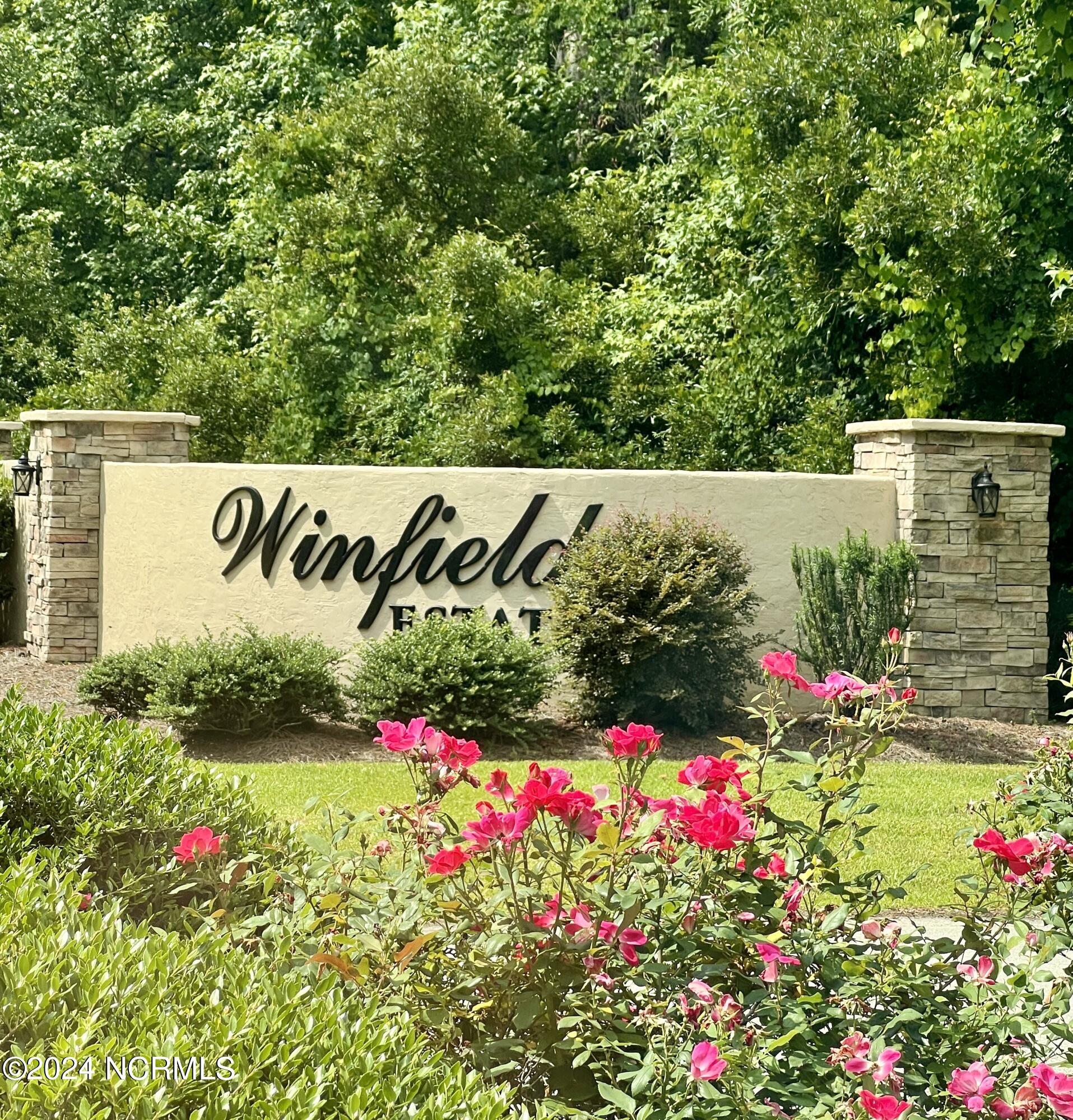 494 Winfield Lane Property Photo 2