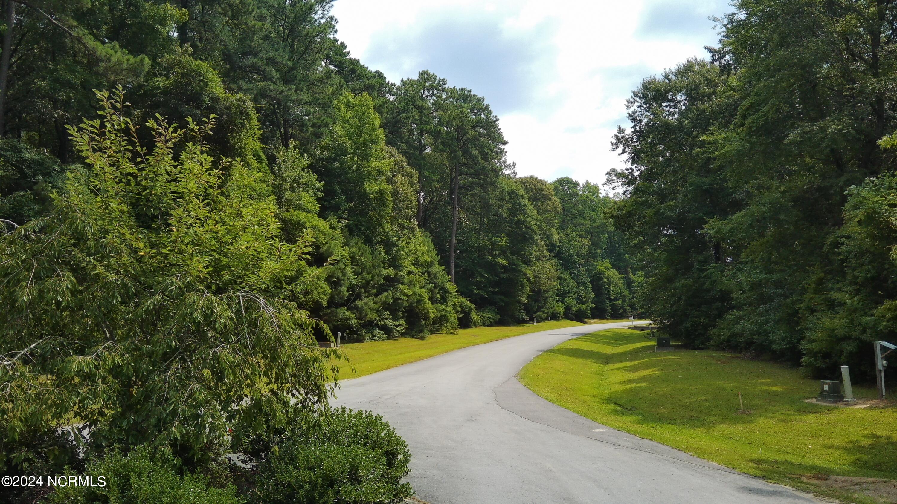 494 Winfield Lane Property Photo 4