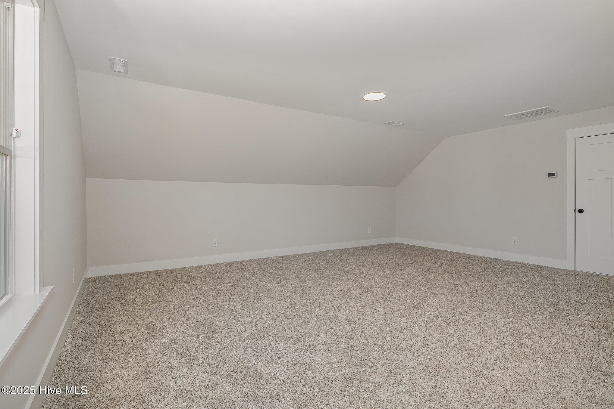 198 Ruskin Drive Property Photo 24