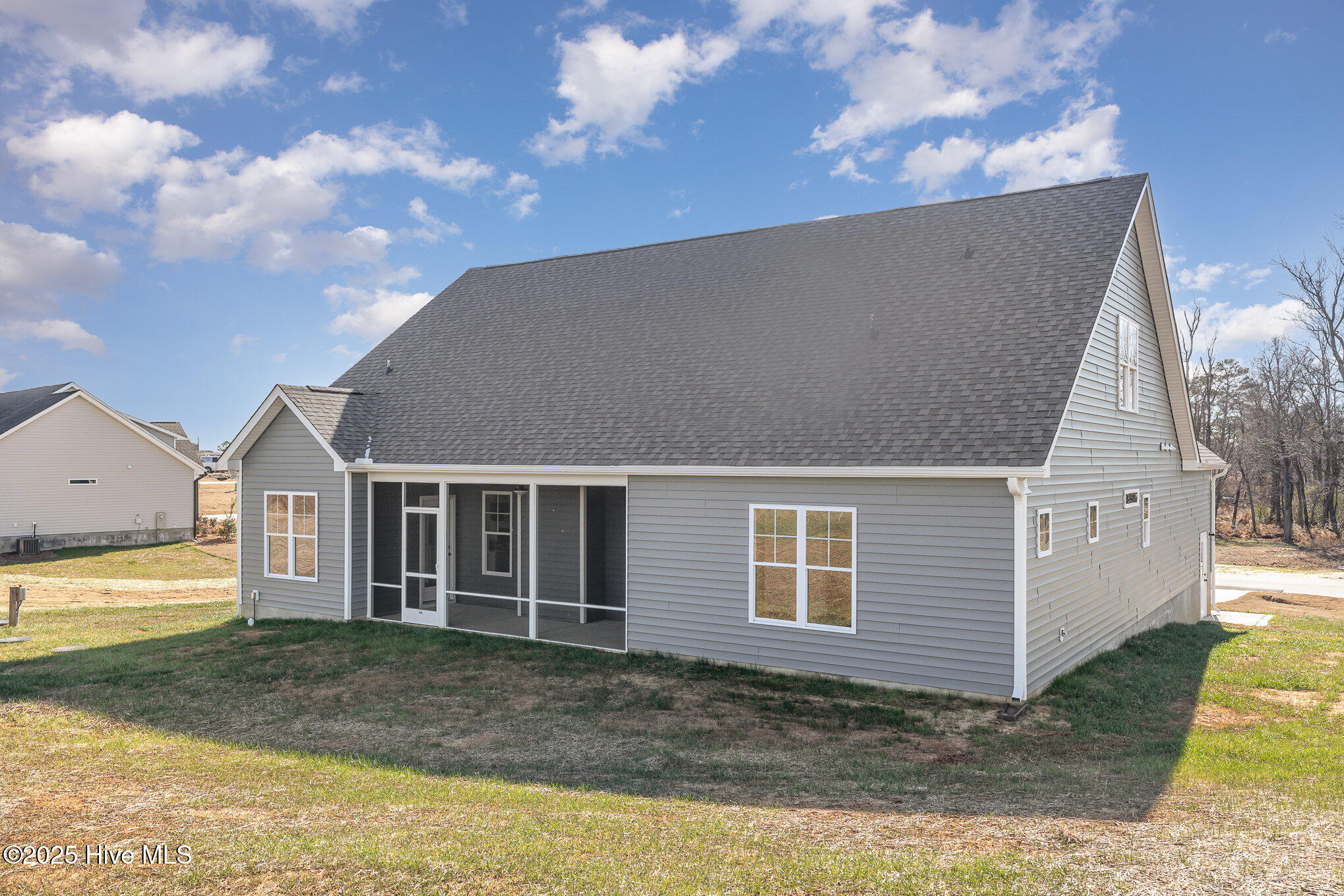198 Ruskin Drive Property Photo 28