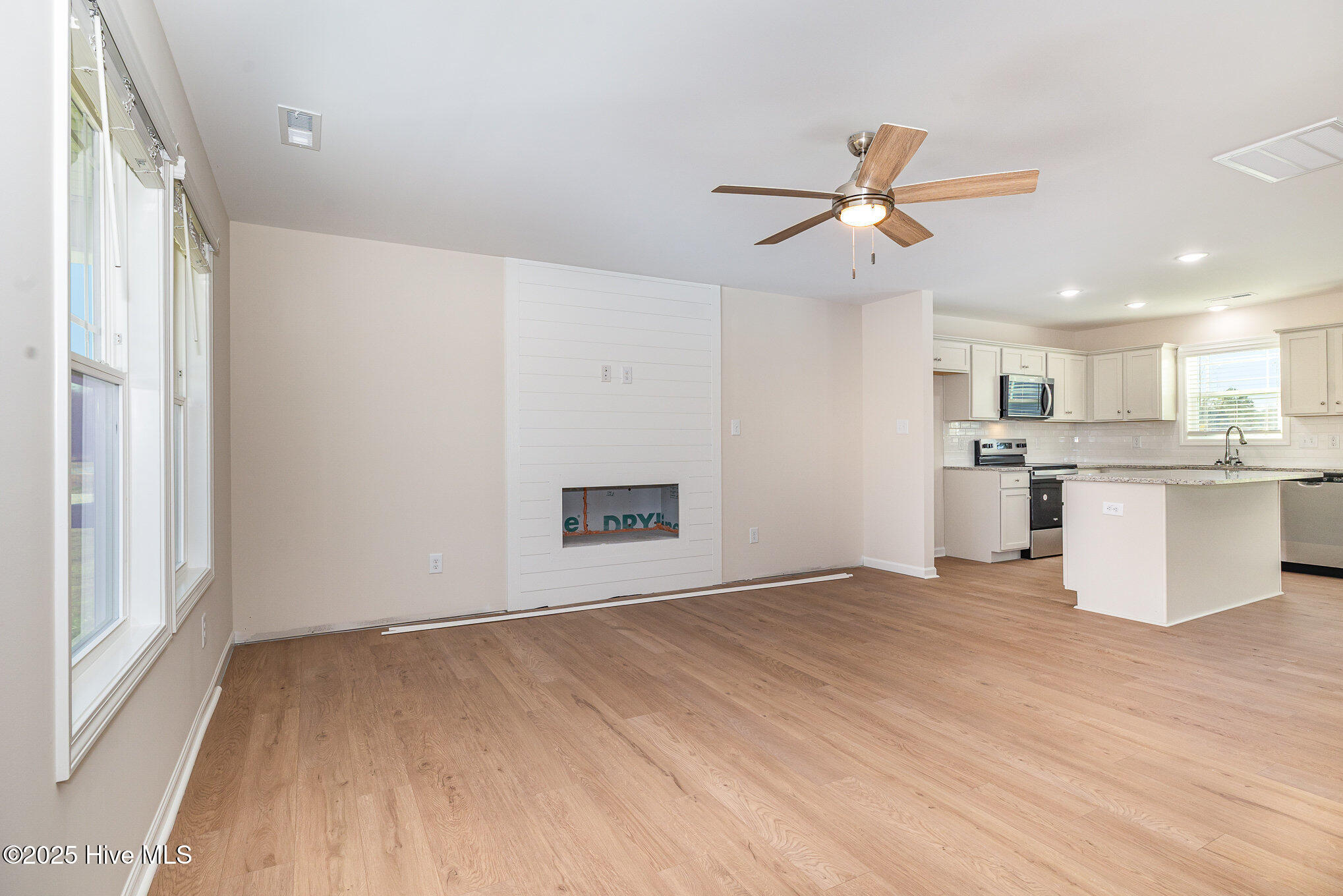 300 Tuscany Circle Property Photo 4