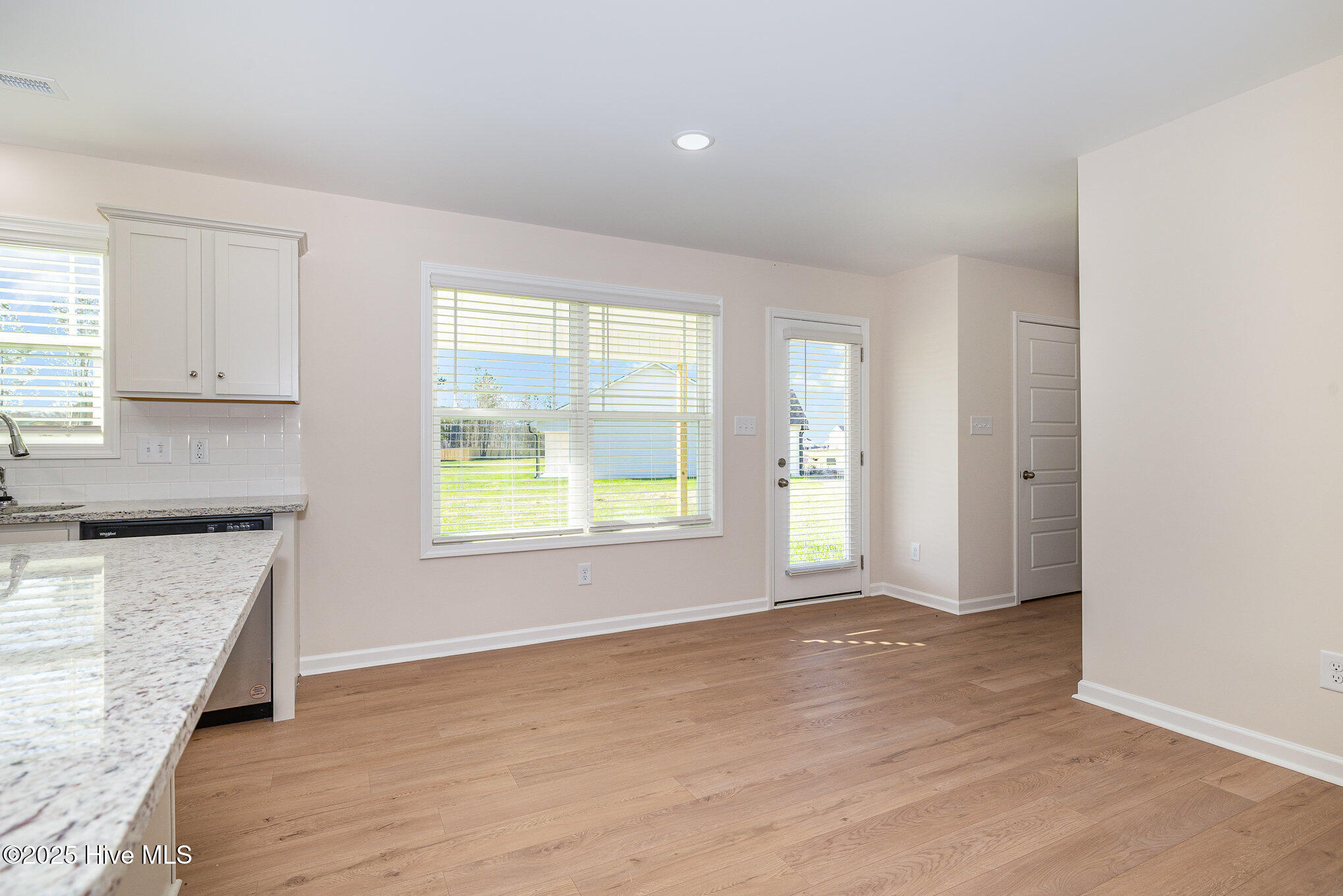 300 Tuscany Circle Property Photo 8