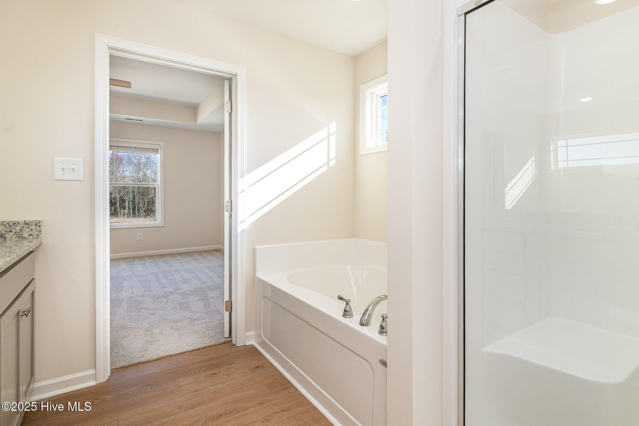 300 Tuscany Circle Property Photo 14
