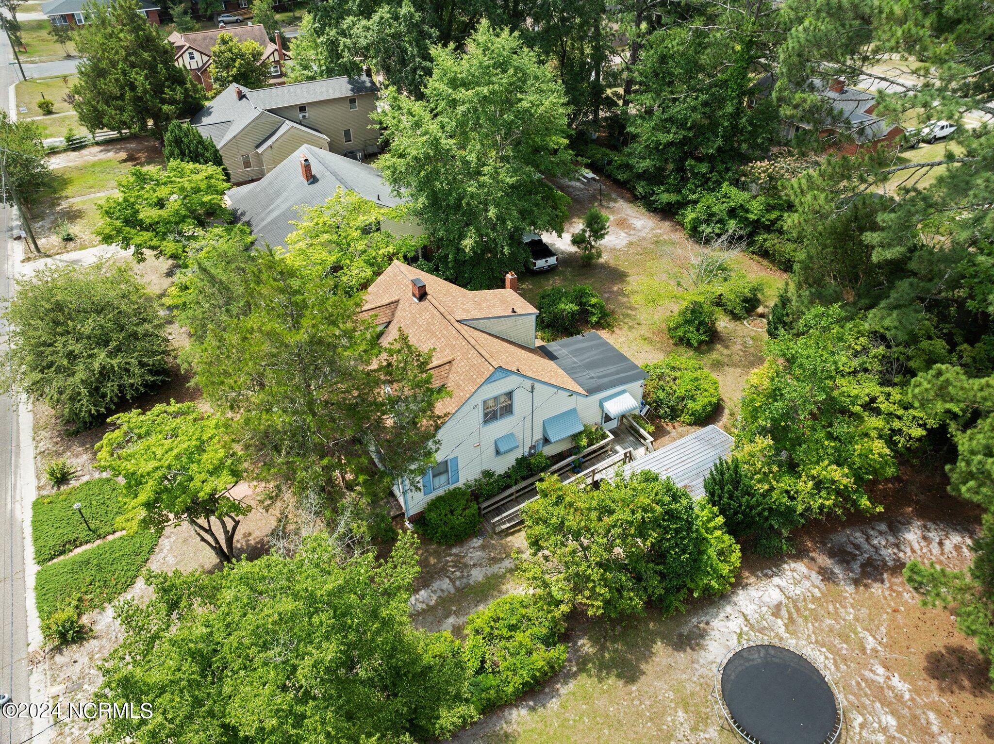 607 N Smithwick Street Property Photo 7