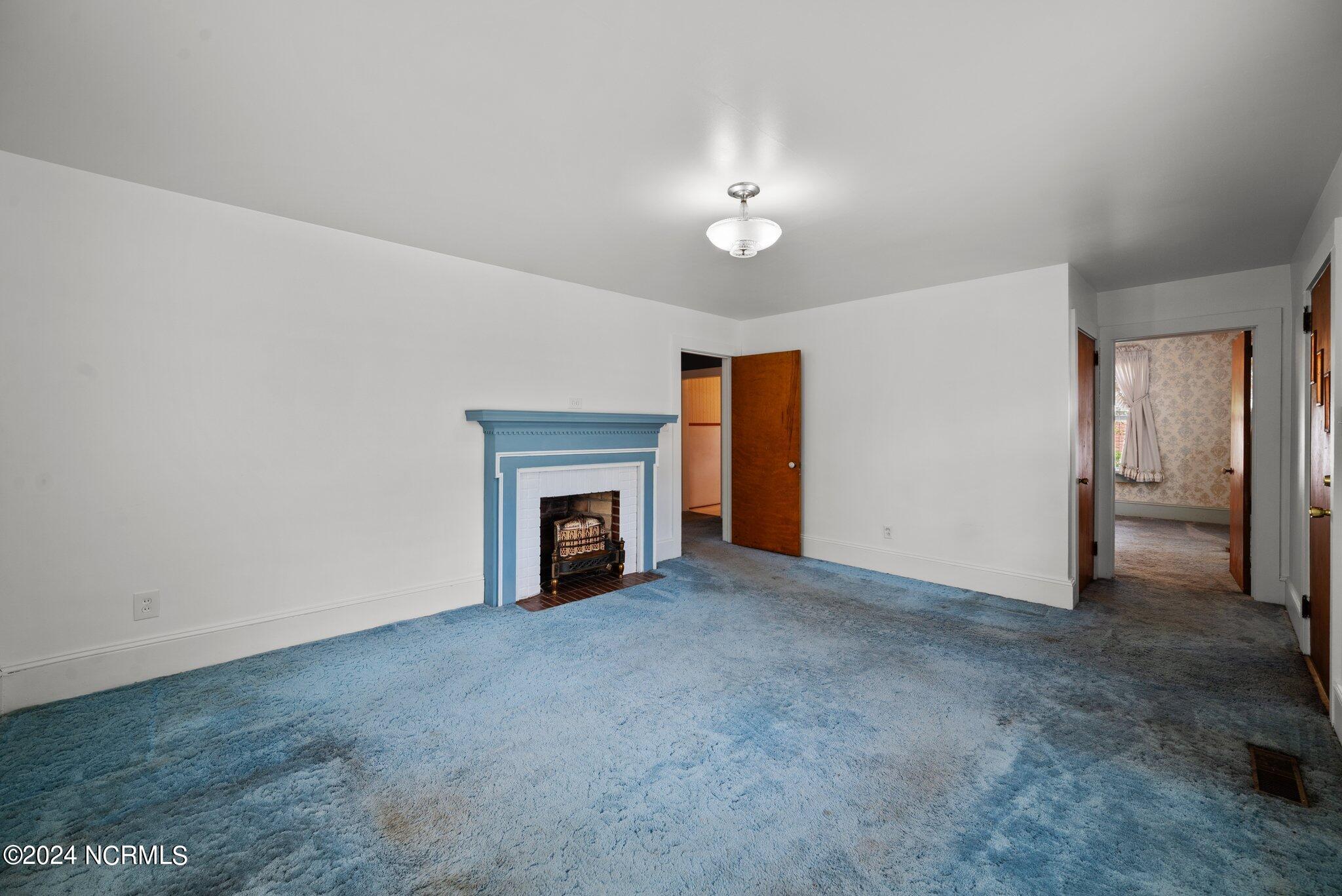 607 N Smithwick Street Property Photo 22
