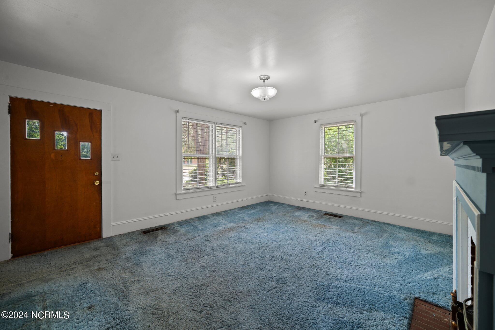 607 N Smithwick Street Property Photo 26