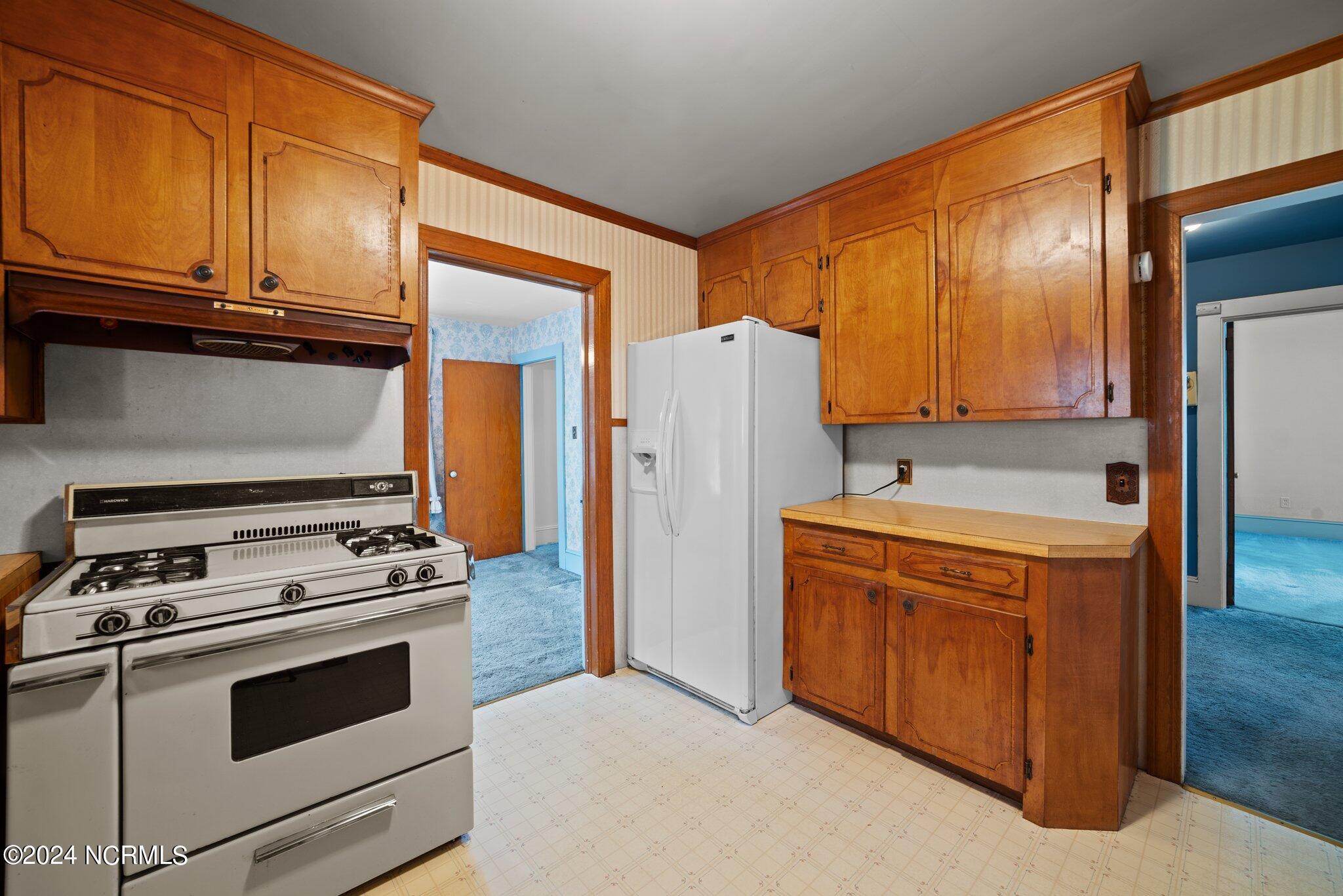 607 N Smithwick Street Property Photo 30