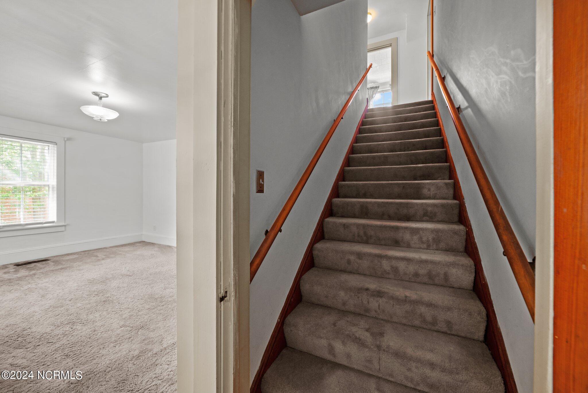 607 N Smithwick Street Property Photo 48