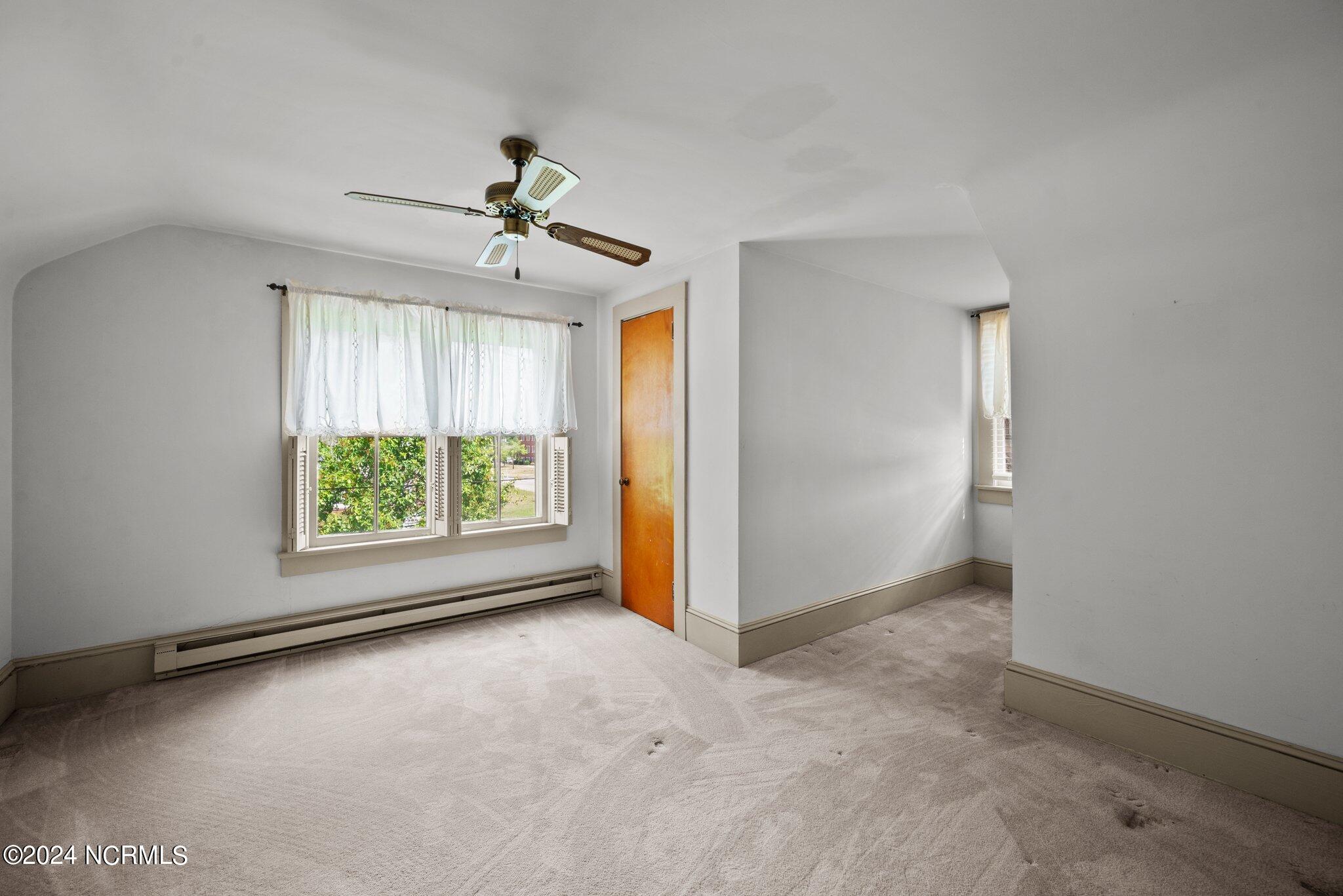 607 N Smithwick Street Property Photo 49