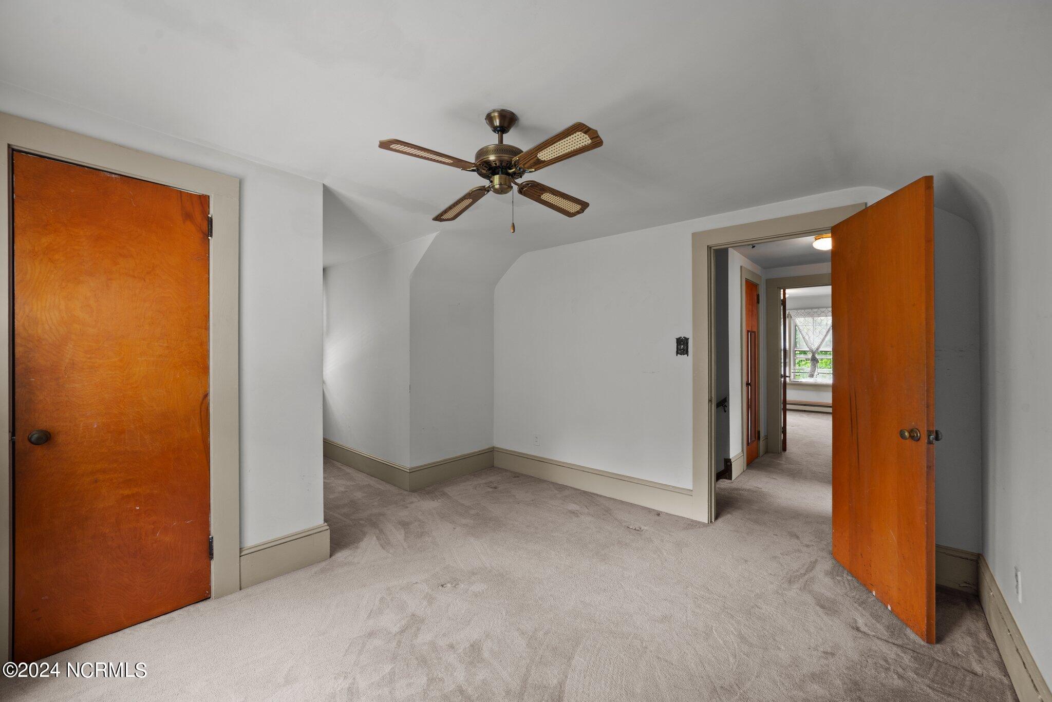 607 N Smithwick Street Property Photo 51