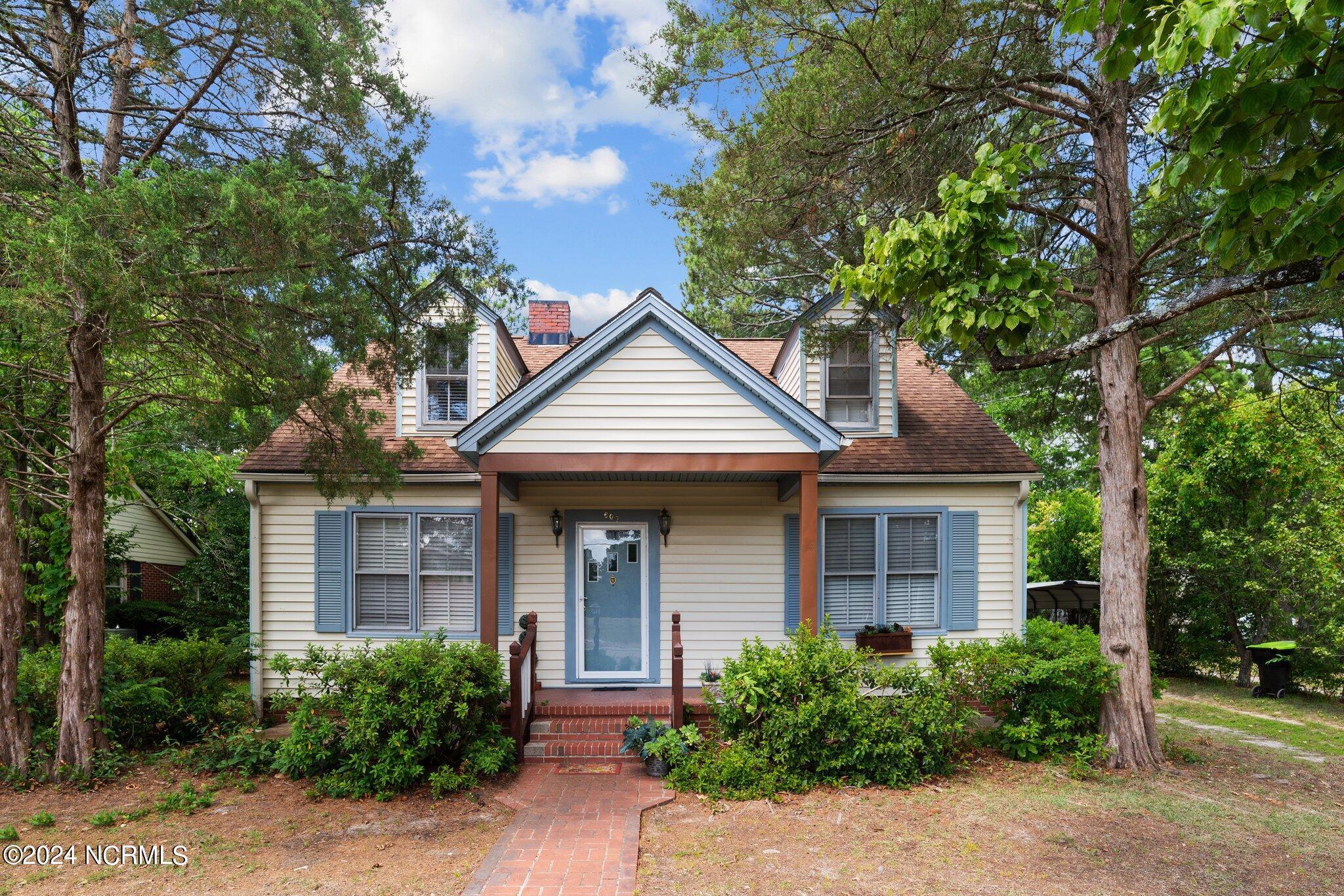 607 N Smithwick Street Property Photo 61