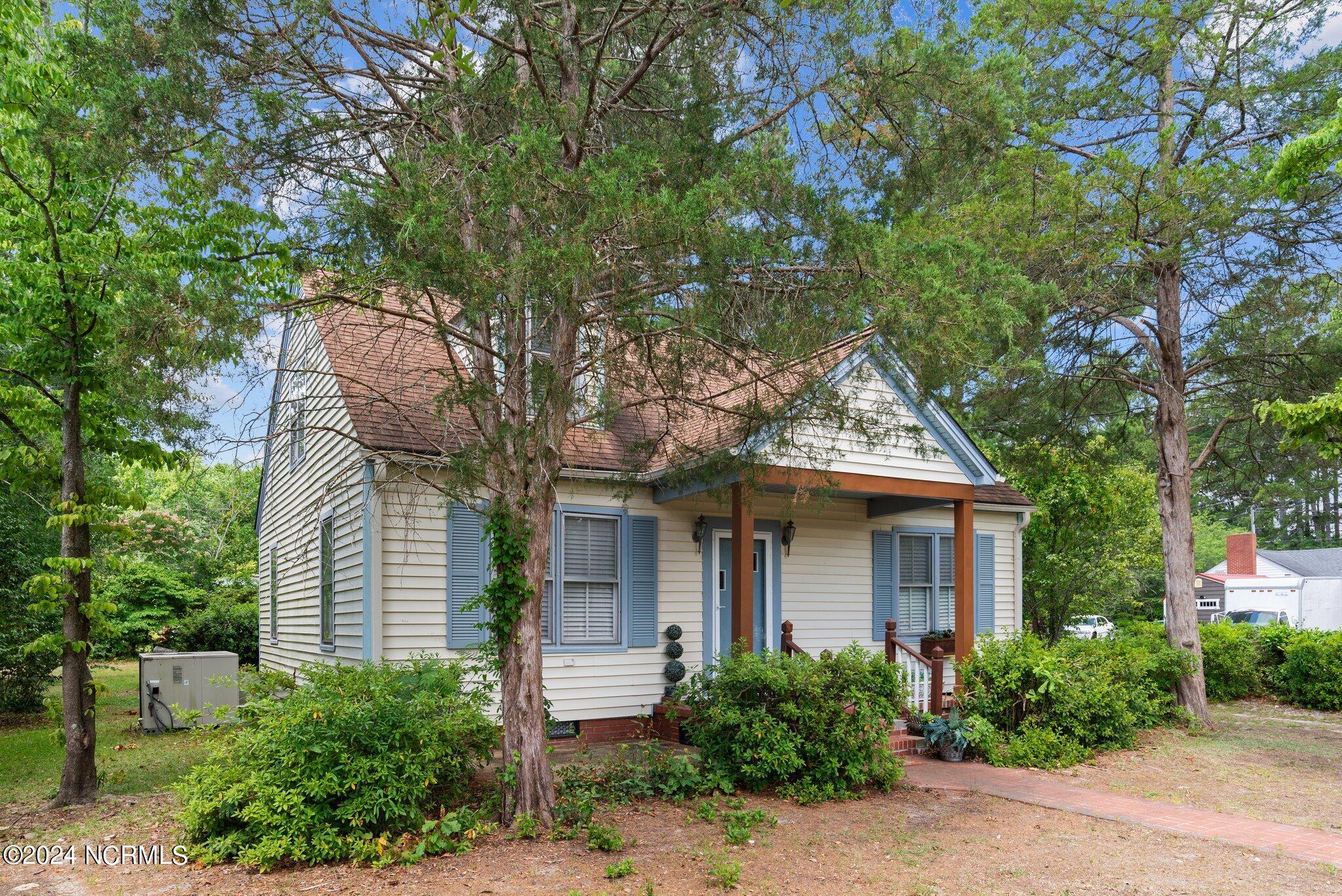 607 N Smithwick Street Property Photo 62