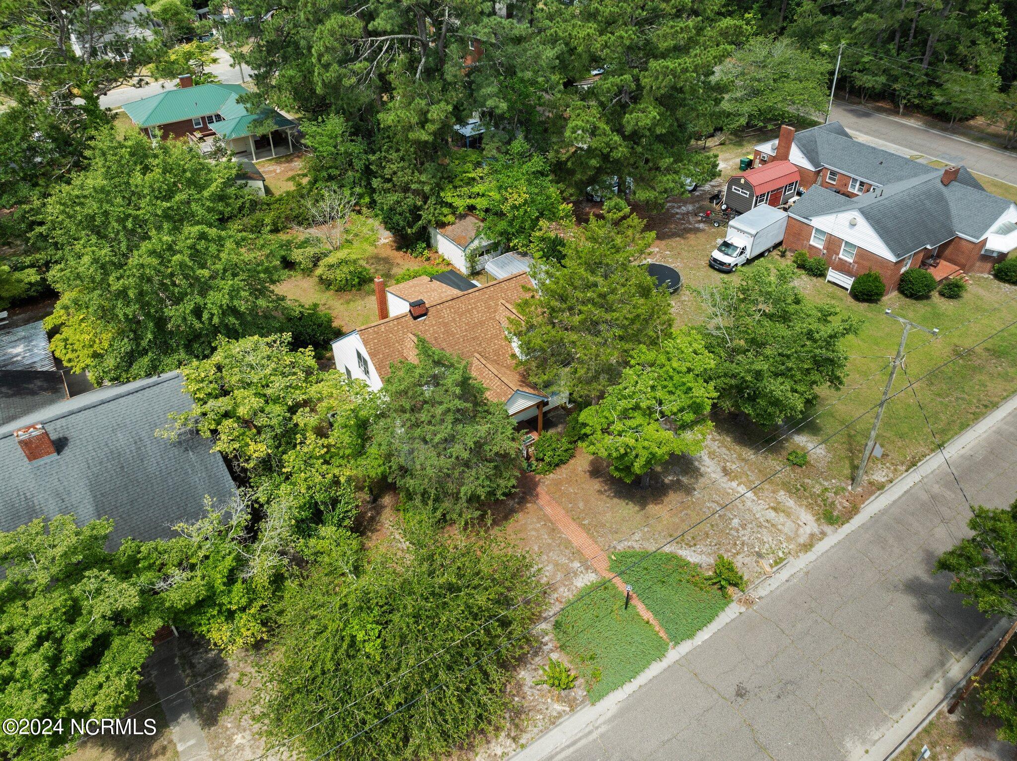 607 N Smithwick Street Property Photo 66