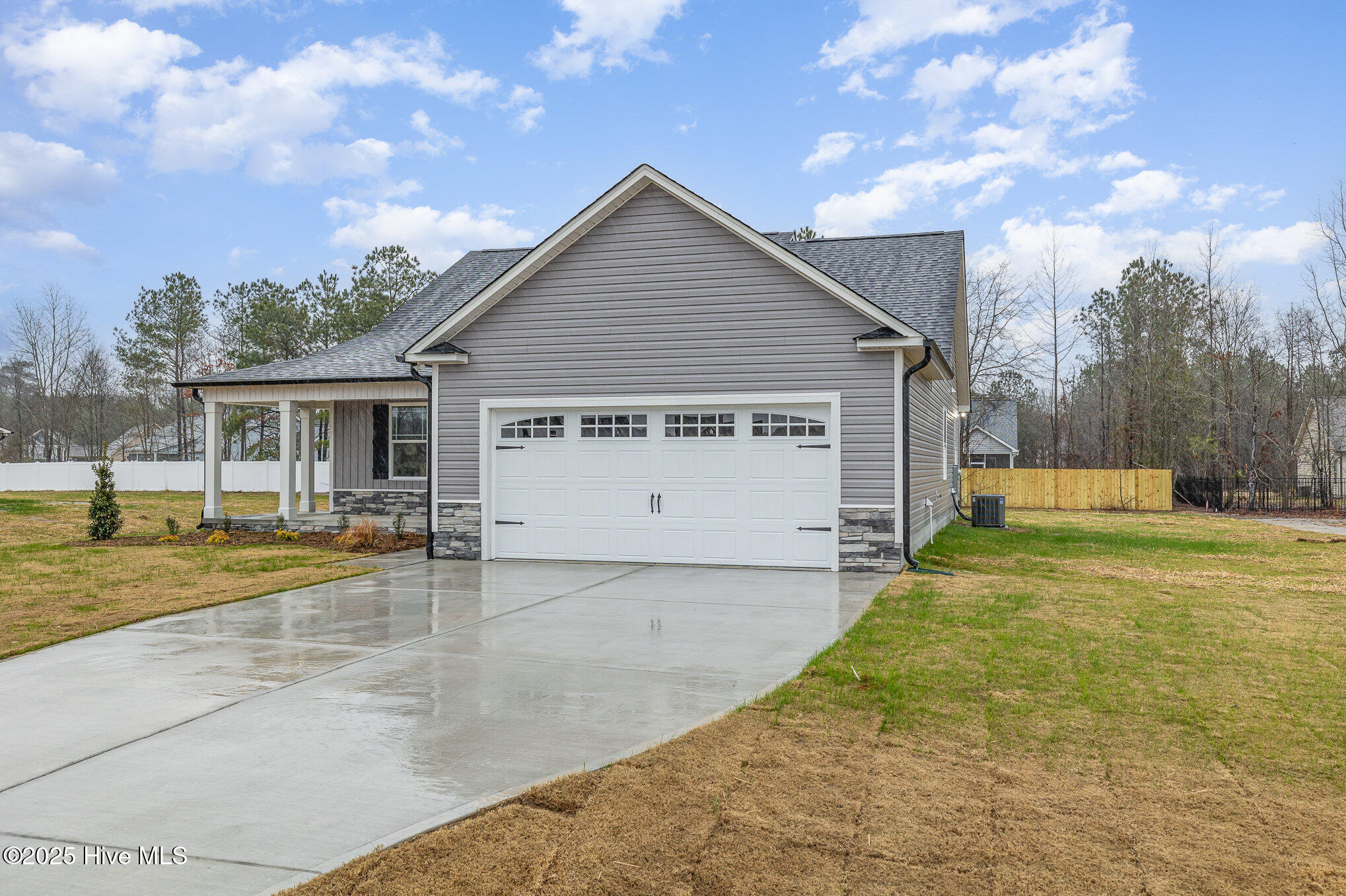 106 Burnello Court Property Photo 4