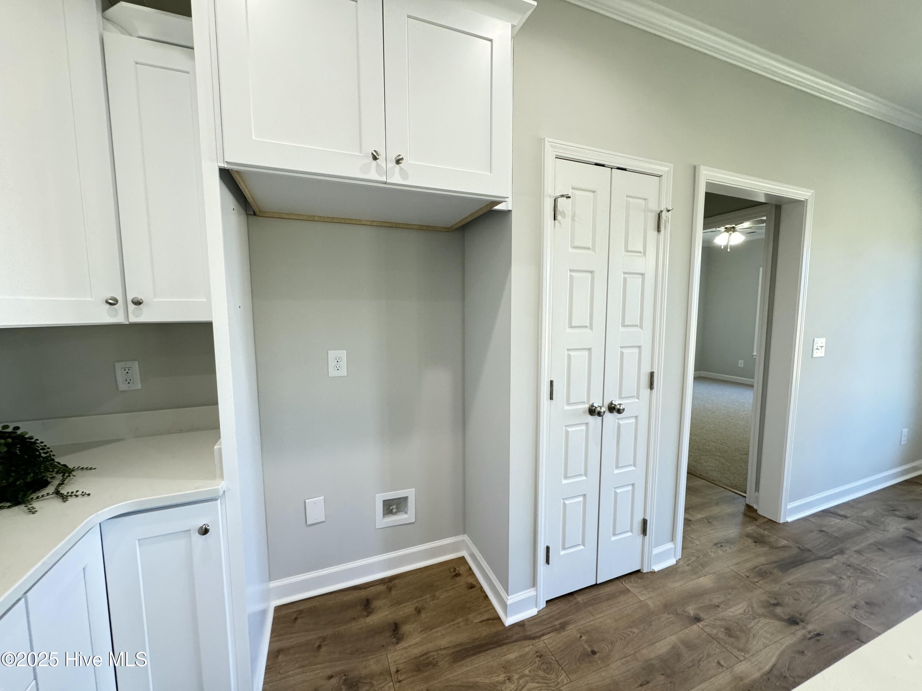 105 W Sillinger Drive Property Photo 18