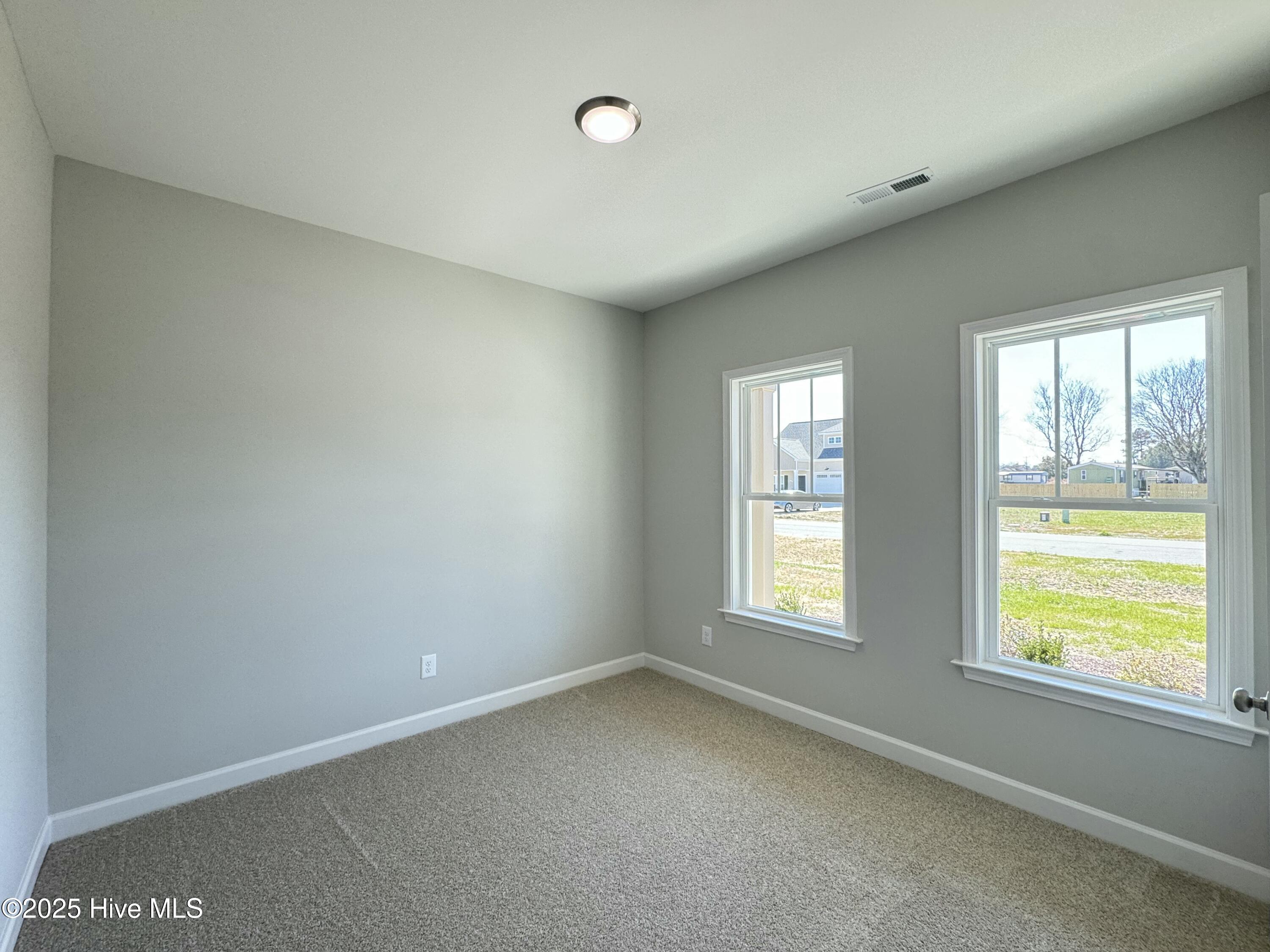 105 W Sillinger Drive Property Photo 25