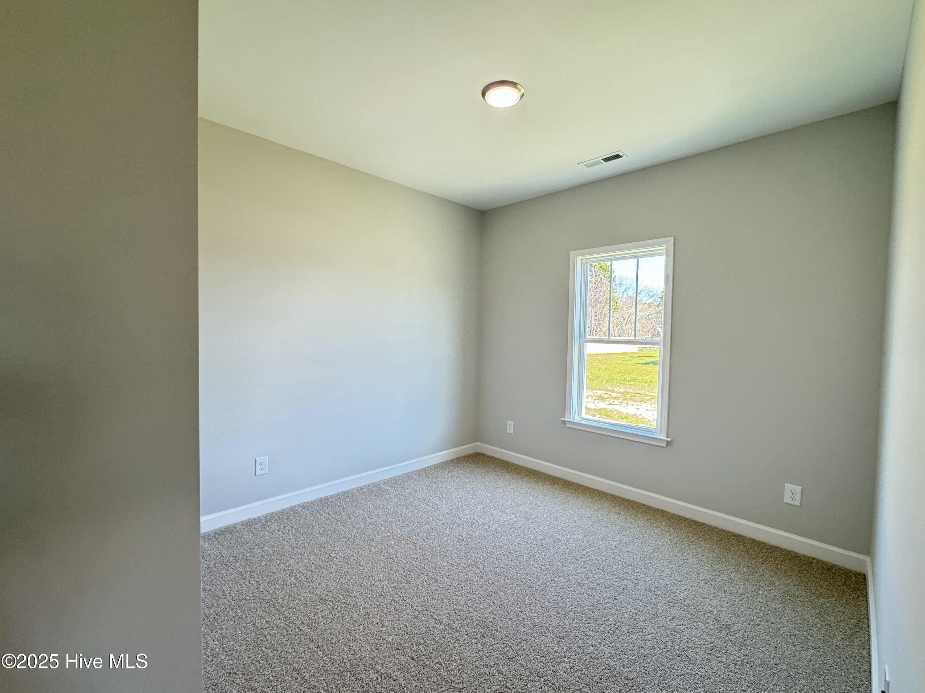 105 W Sillinger Drive Property Photo 28