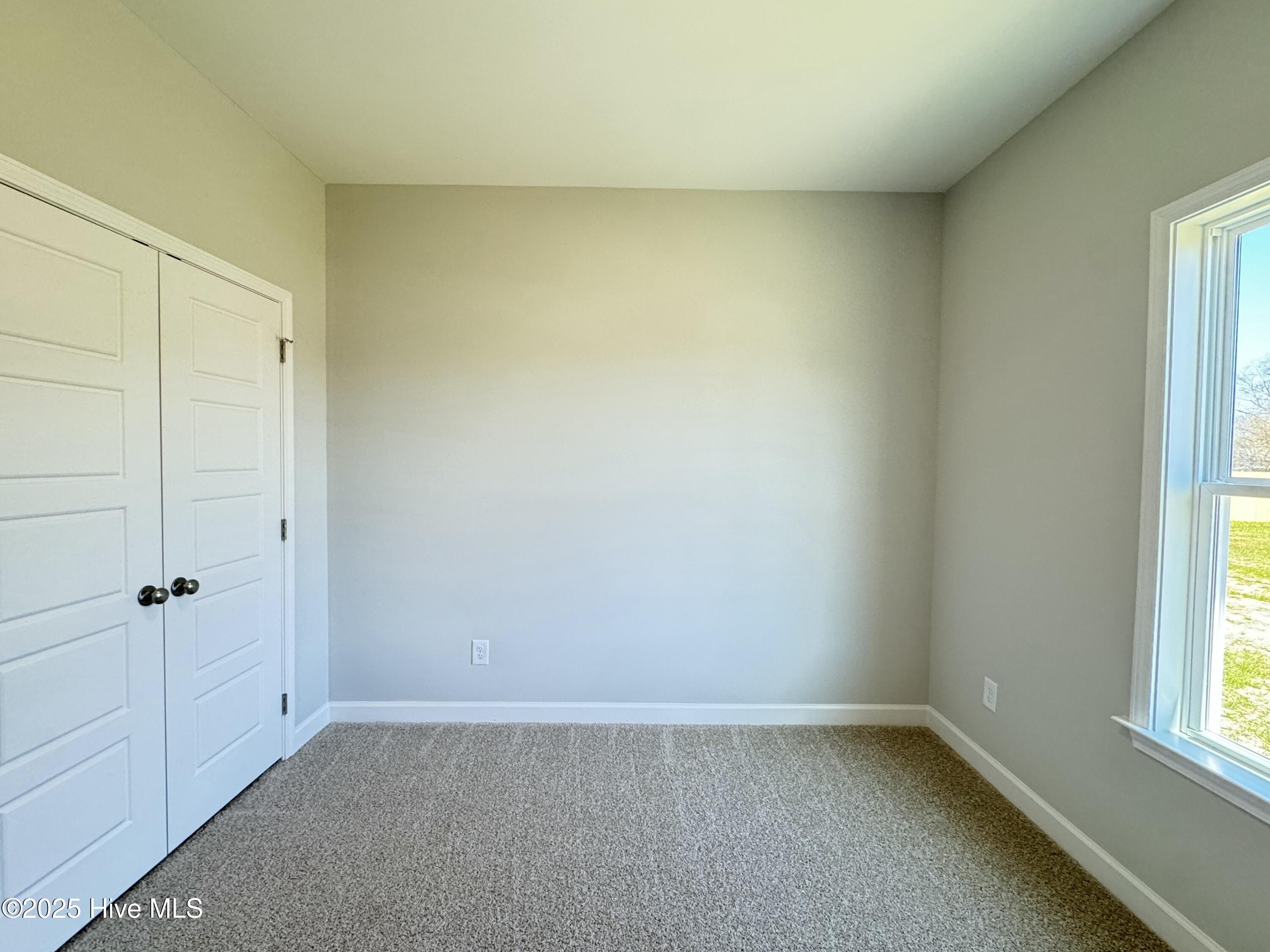 105 W Sillinger Drive Property Photo 29
