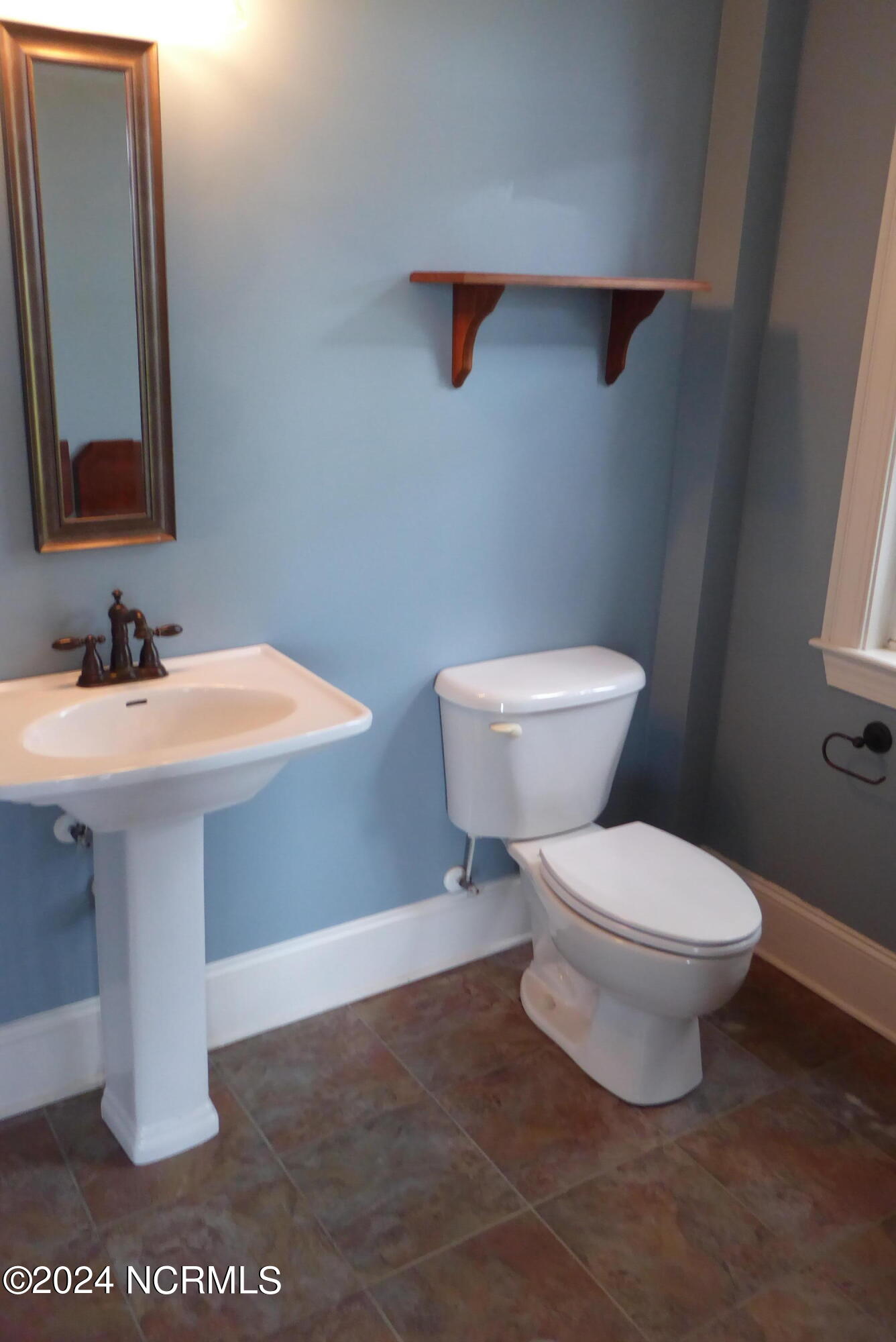 1405 Oglesby Road Property Photo 13