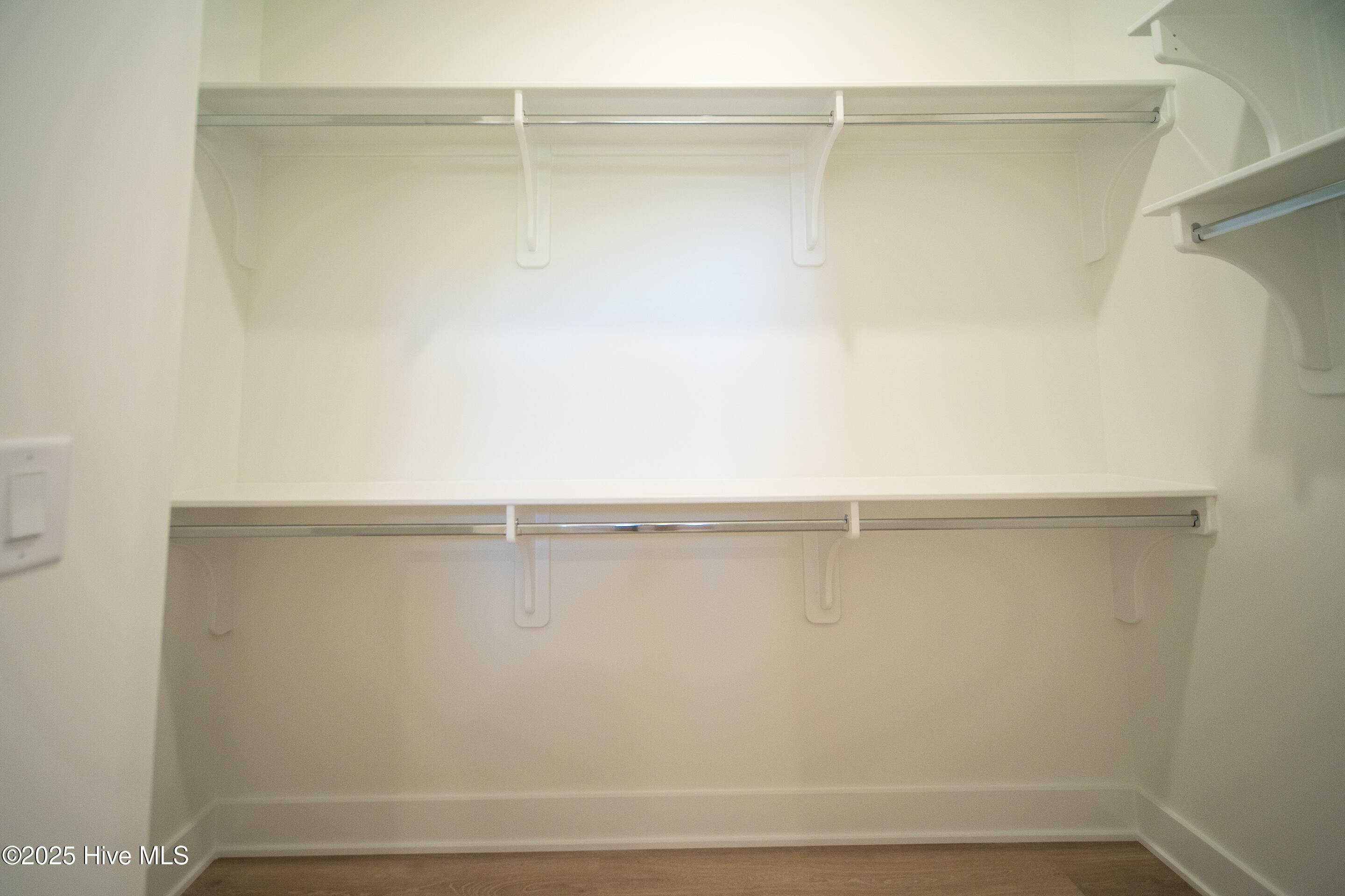 2656 Alvernia Drive Property Photo 9