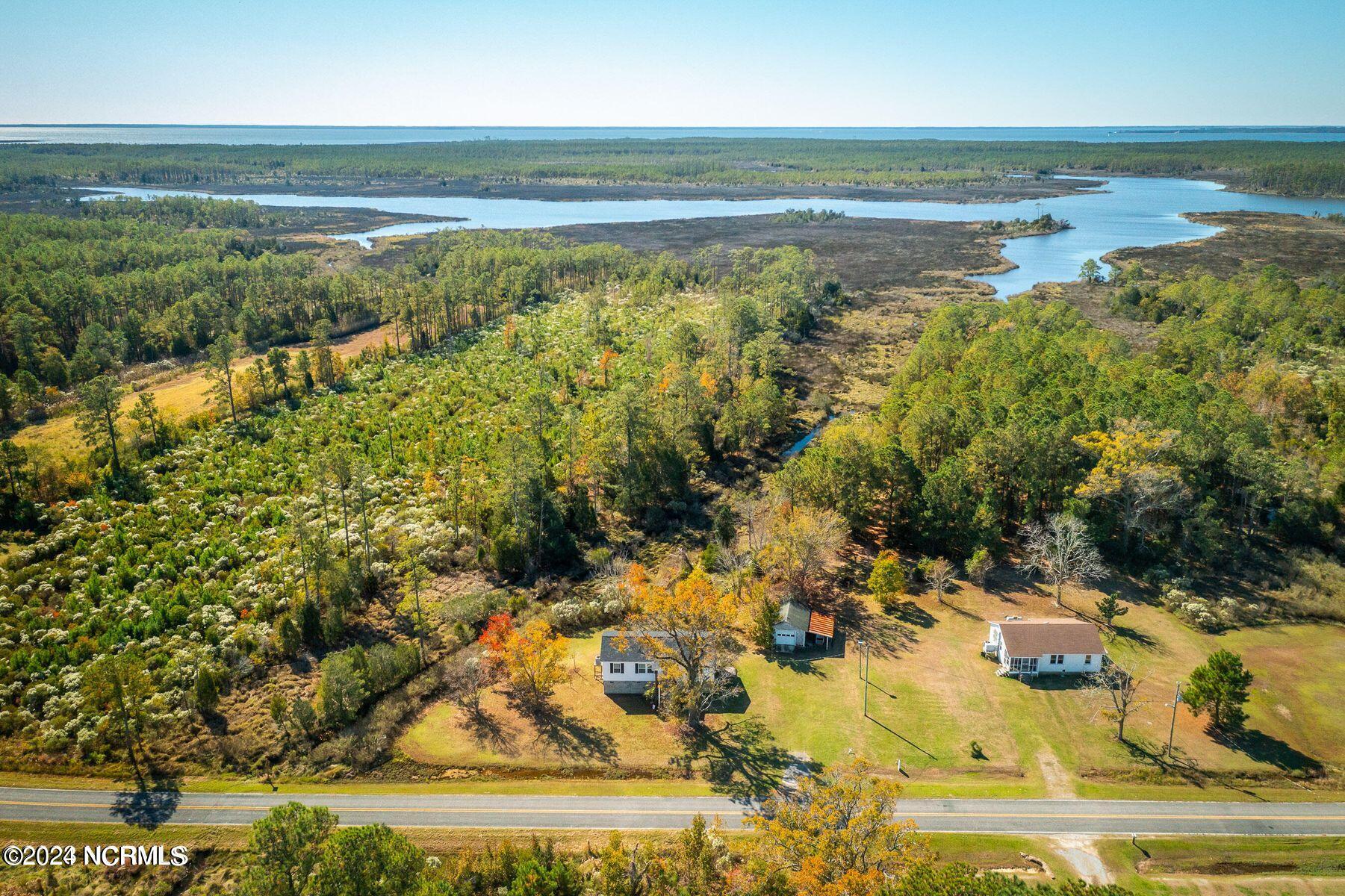 4876 Loop Road Property Photo 2