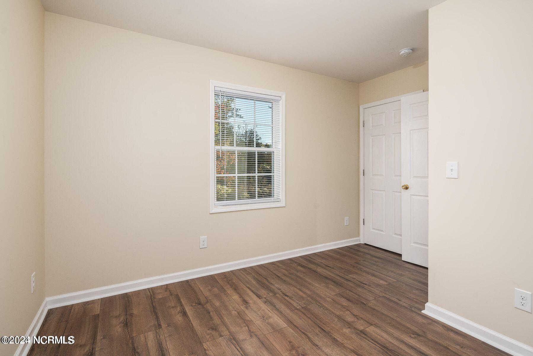 4876 Loop Road Property Photo 8