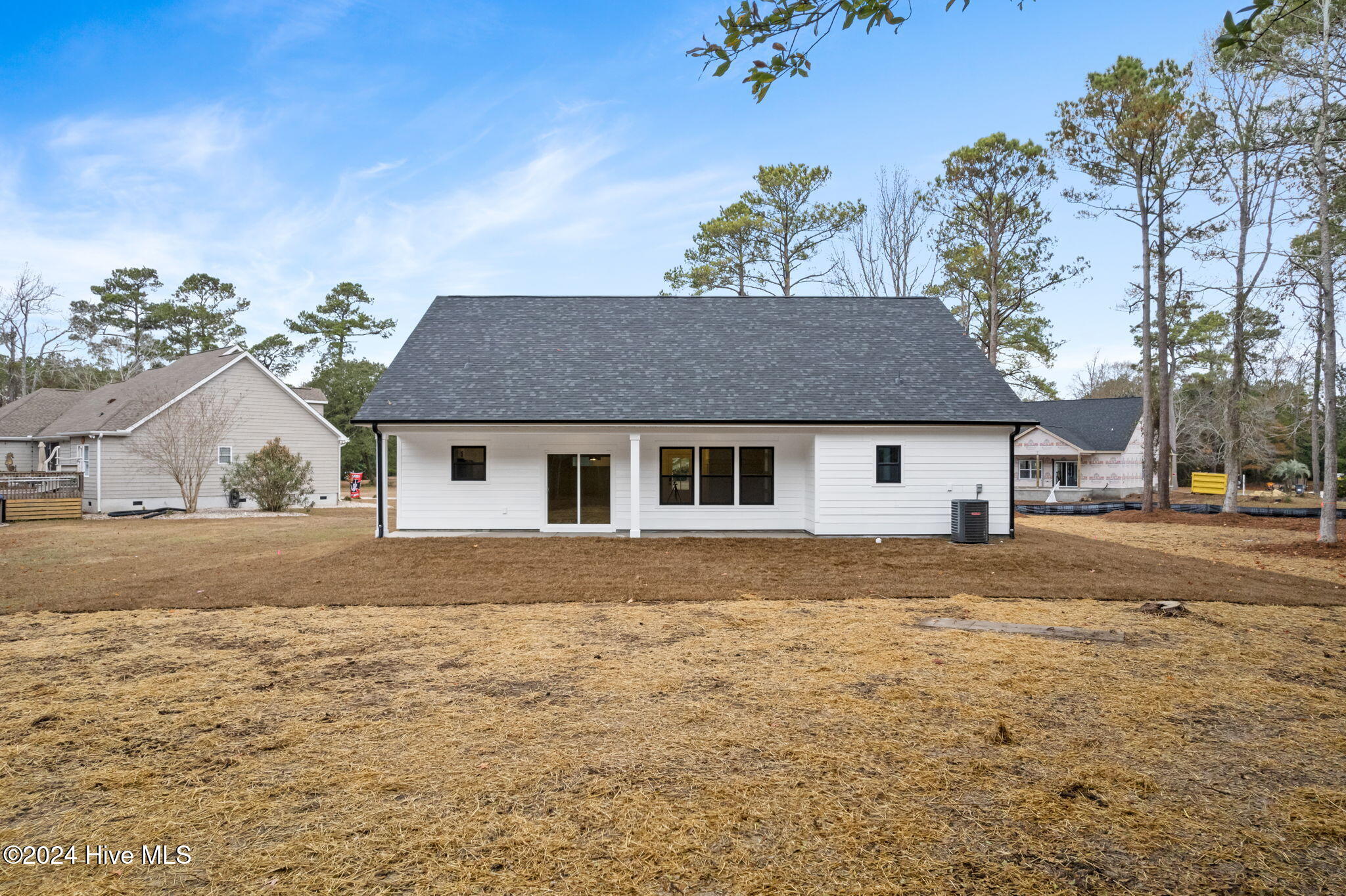 1564 Lansing Court Property Photo 6