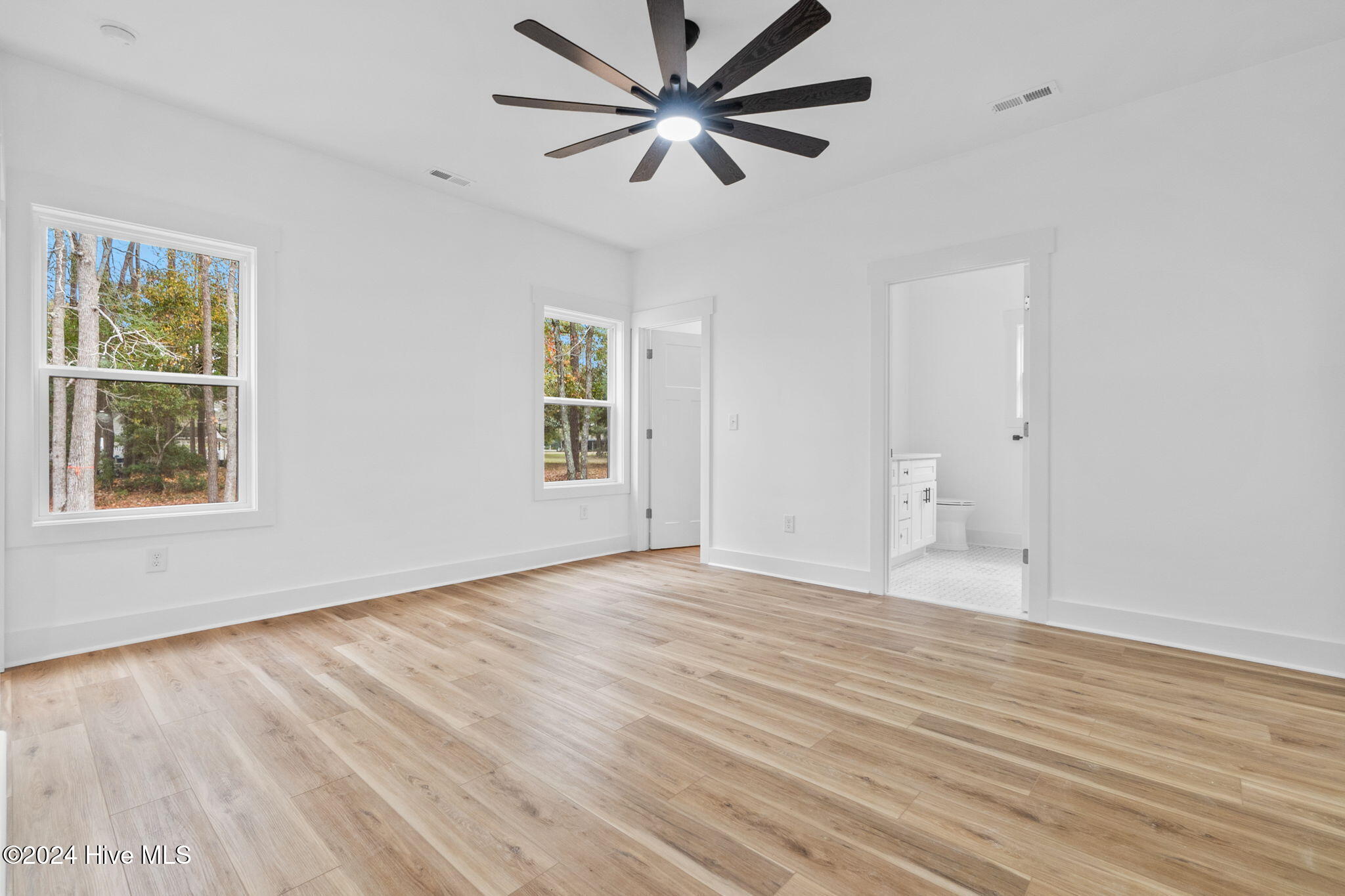 1564 Lansing Court Property Photo 19