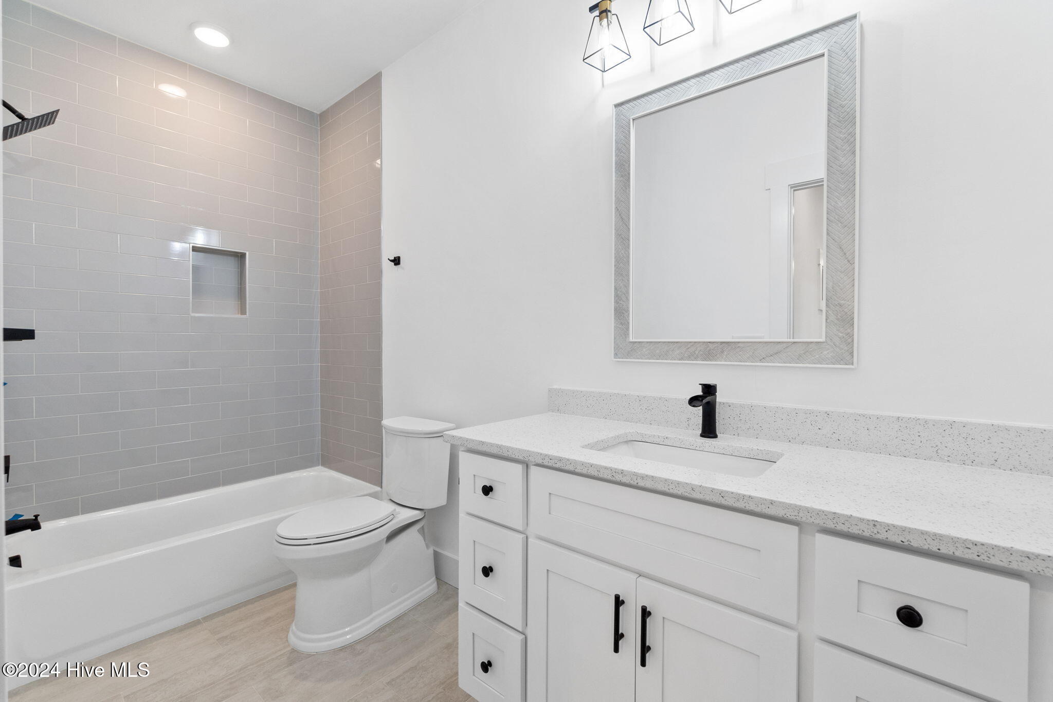 1564 Lansing Court Property Photo 32
