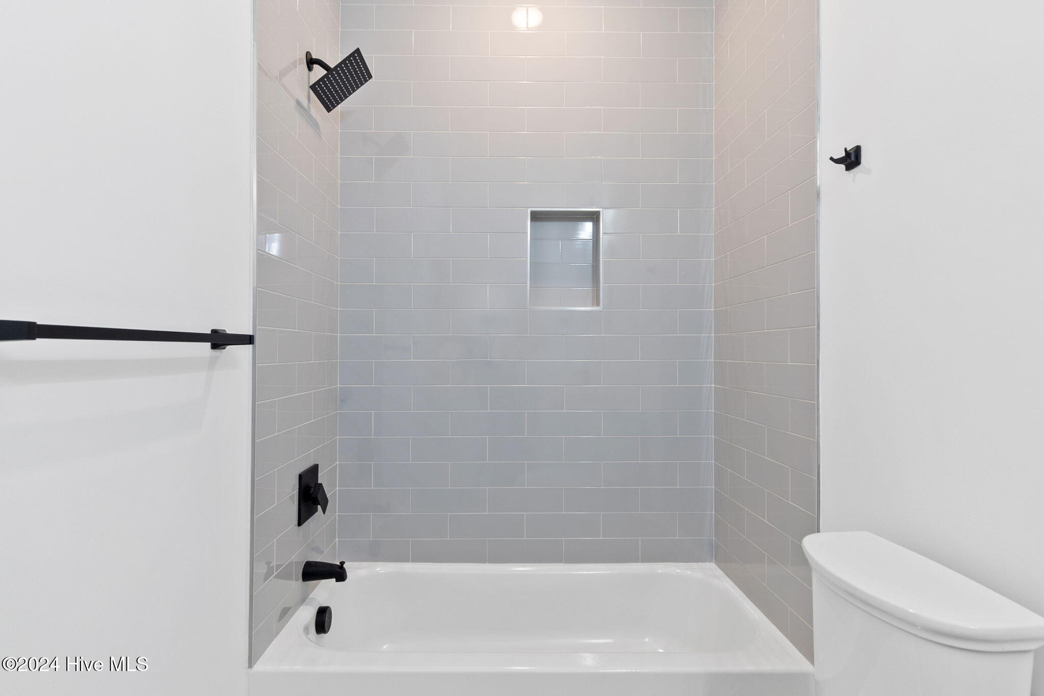 1564 Lansing Court Property Photo 33