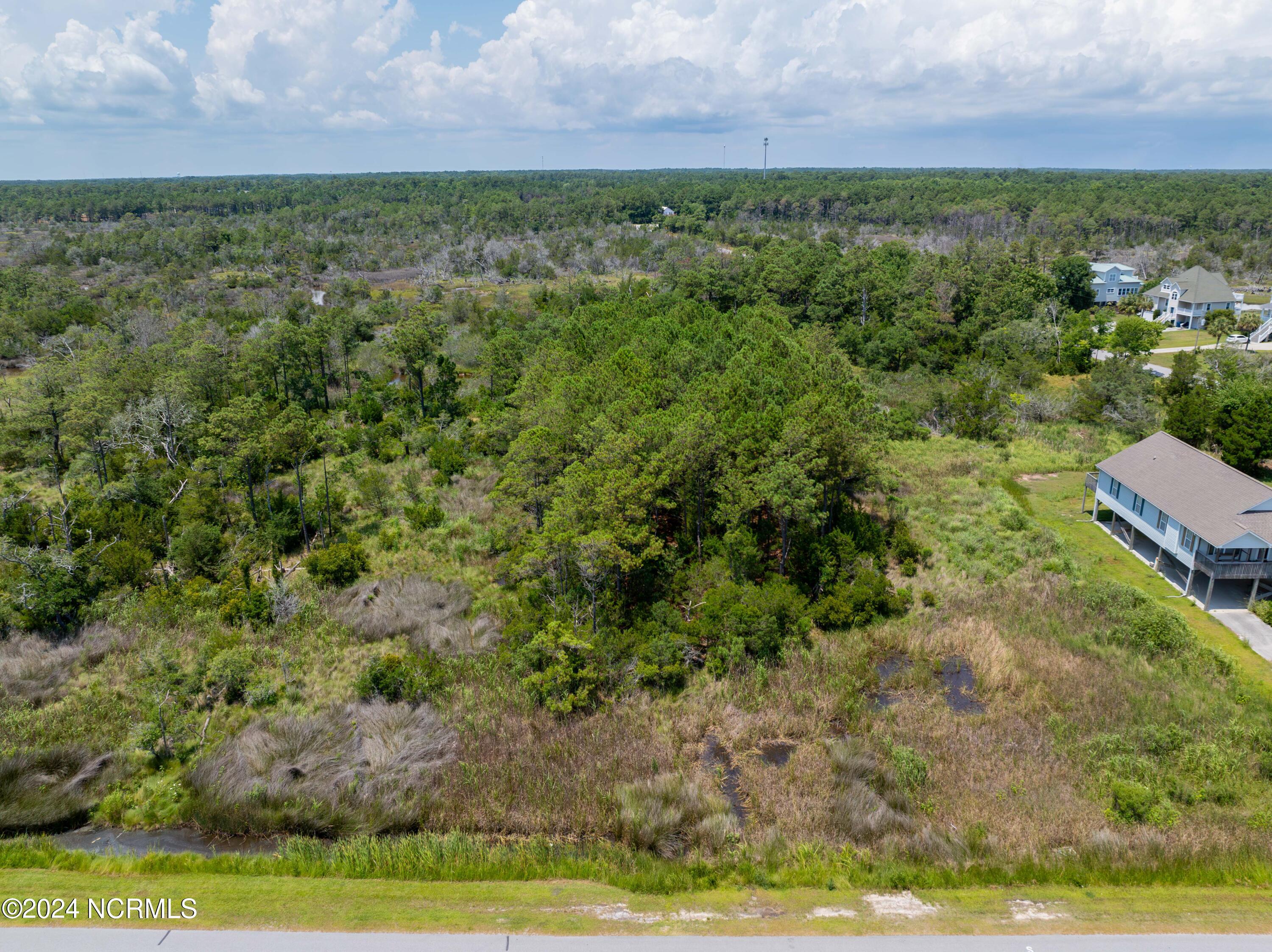 210 Waterway Drive Property Photo 9