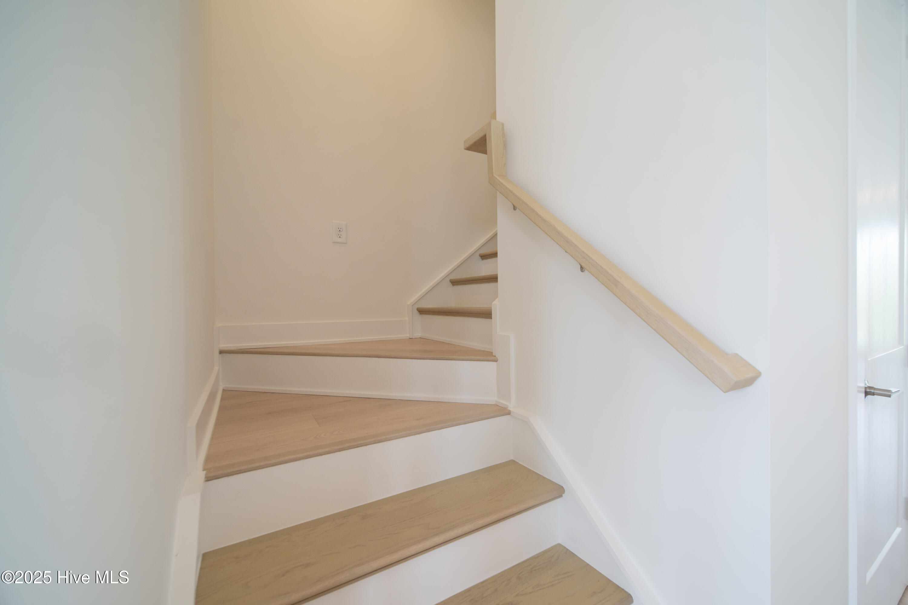 2601 Alvernia Drive Property Photo 26