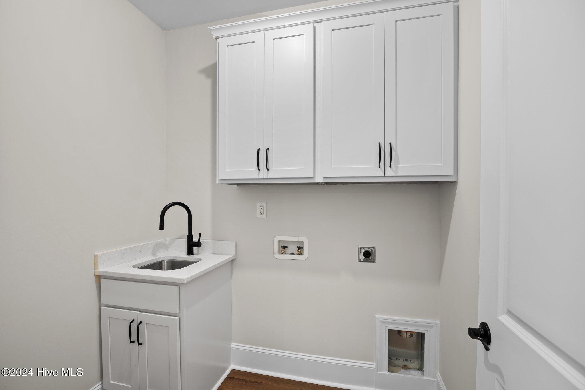 2107 Cornerstone Drive Property Photo 14