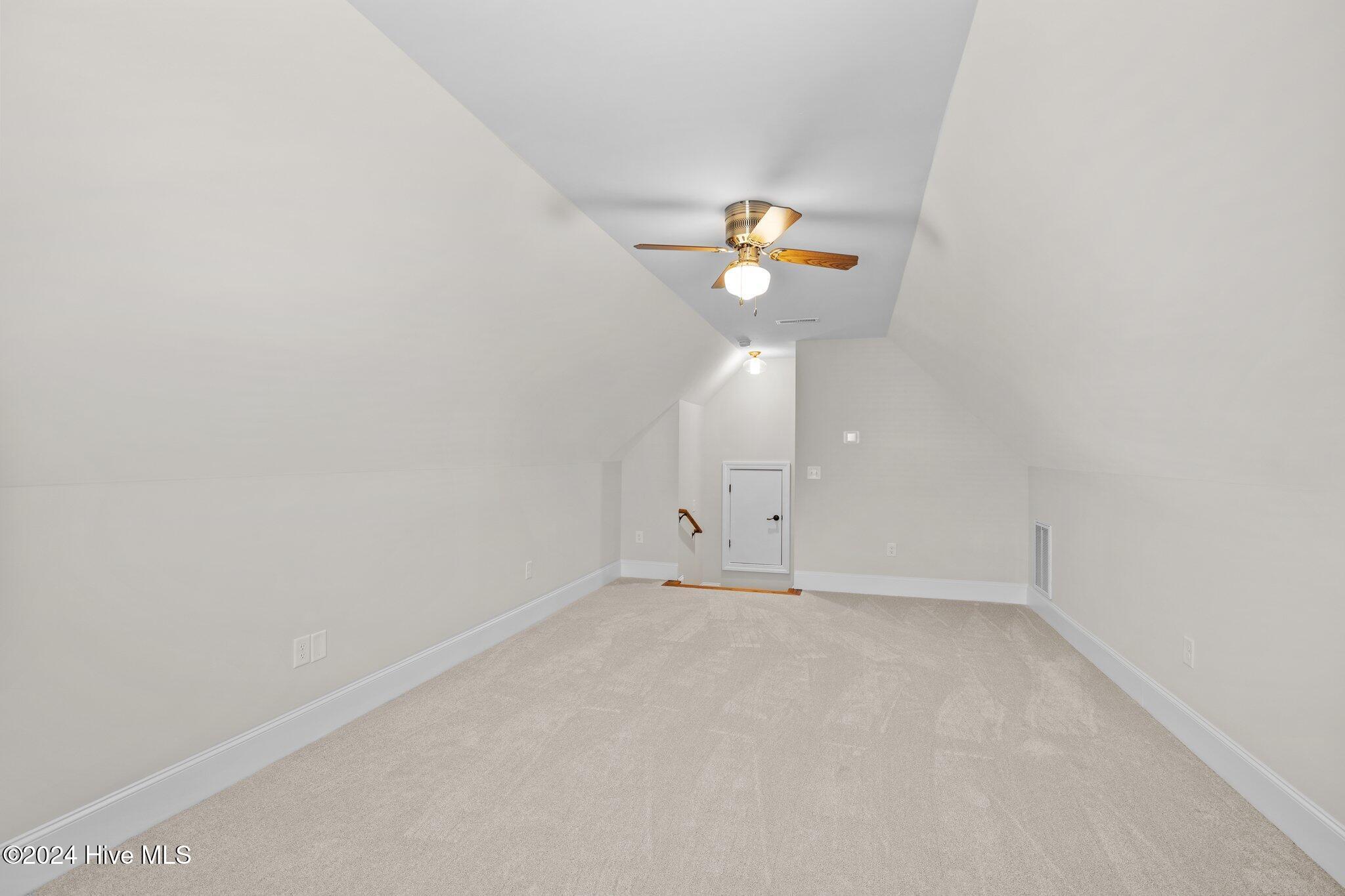 2107 Cornerstone Drive Property Photo 28