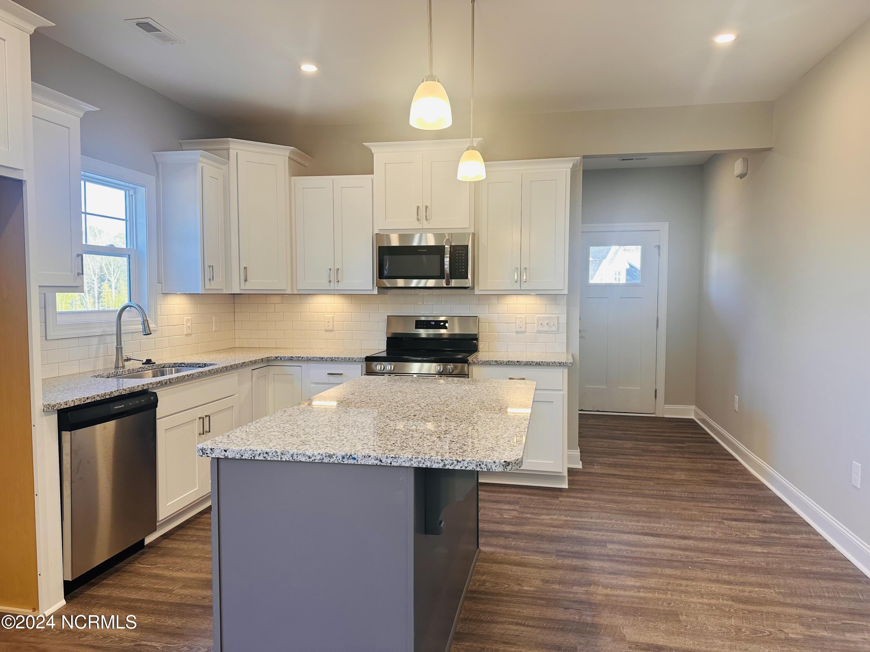 160 Carver Street Property Photo 7