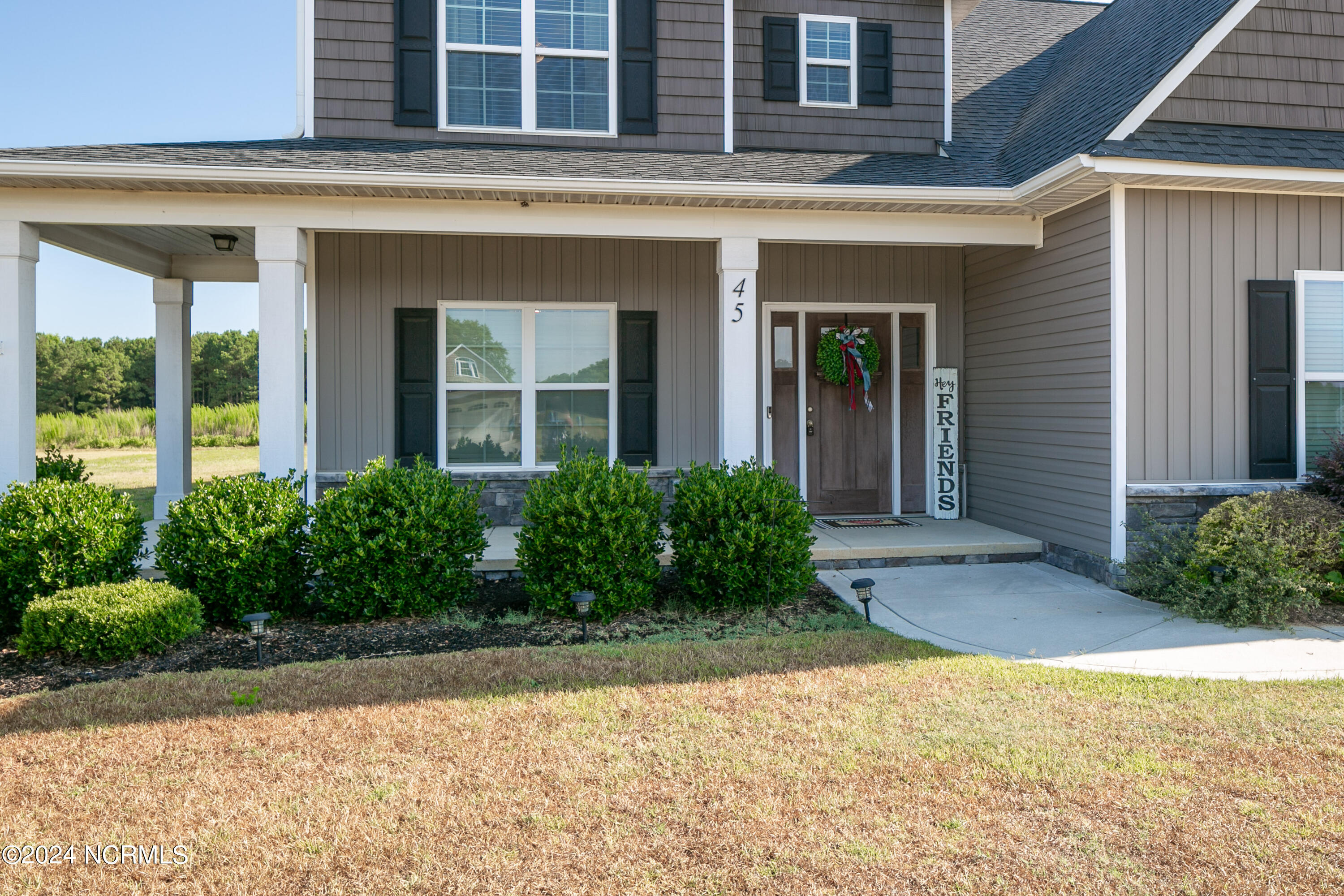 45 E Bermuda Circle Property Photo 3