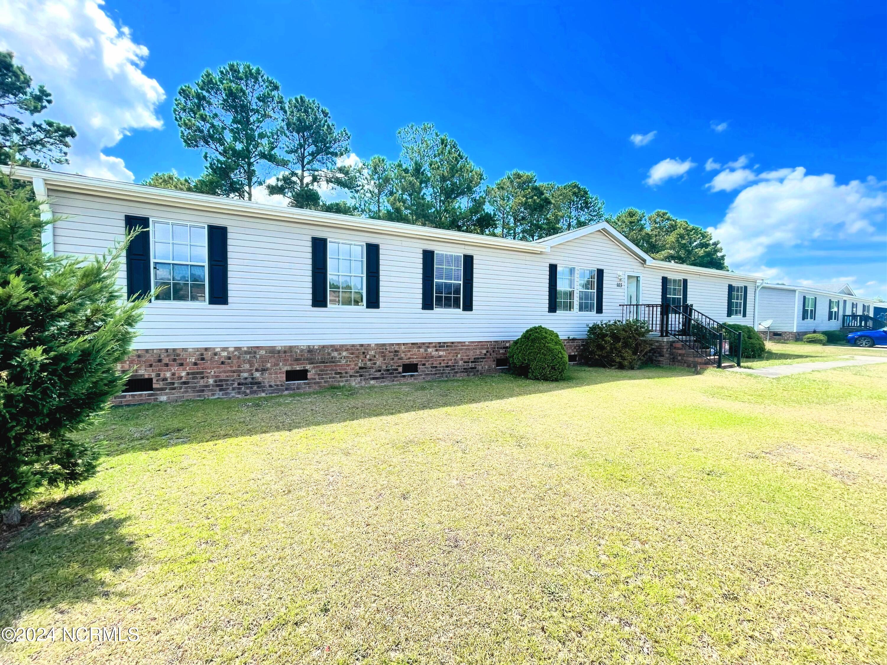 103 Brookshire Drive Property Photo 1