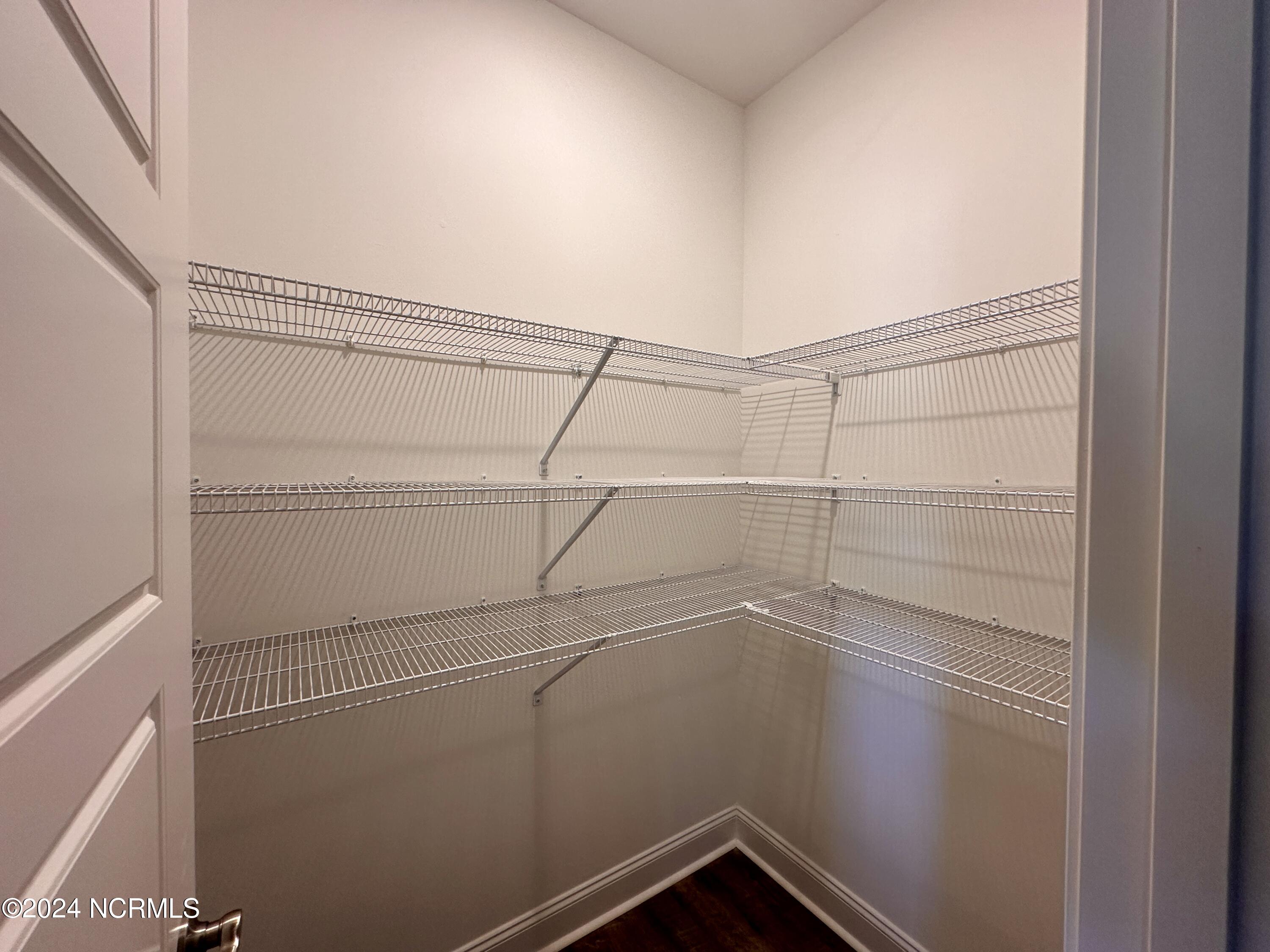360 Dunston Road Property Photo 13