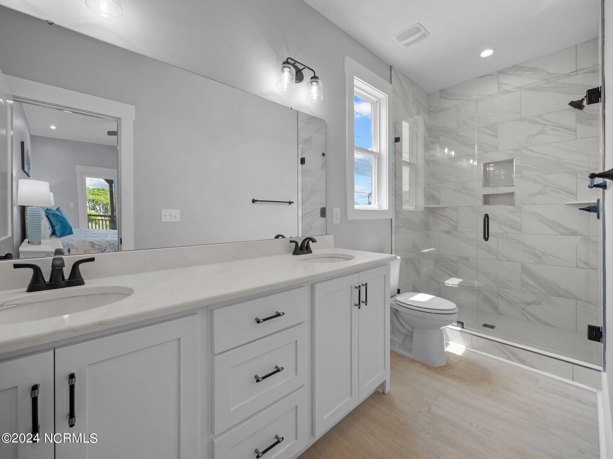 1015 S Topsail Drive Property Photo 21