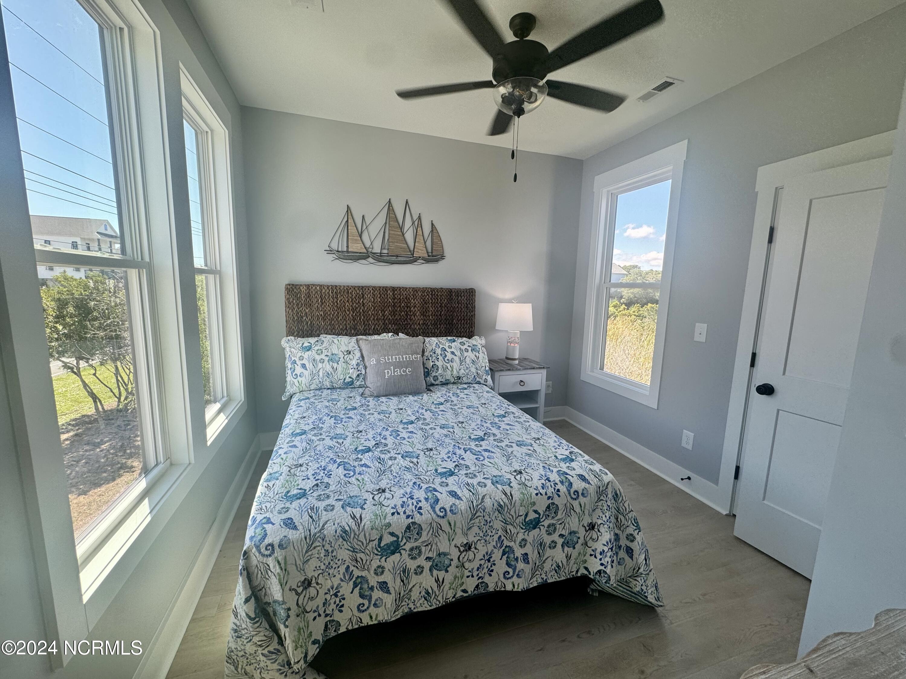 1015 S Topsail Drive Property Photo 26