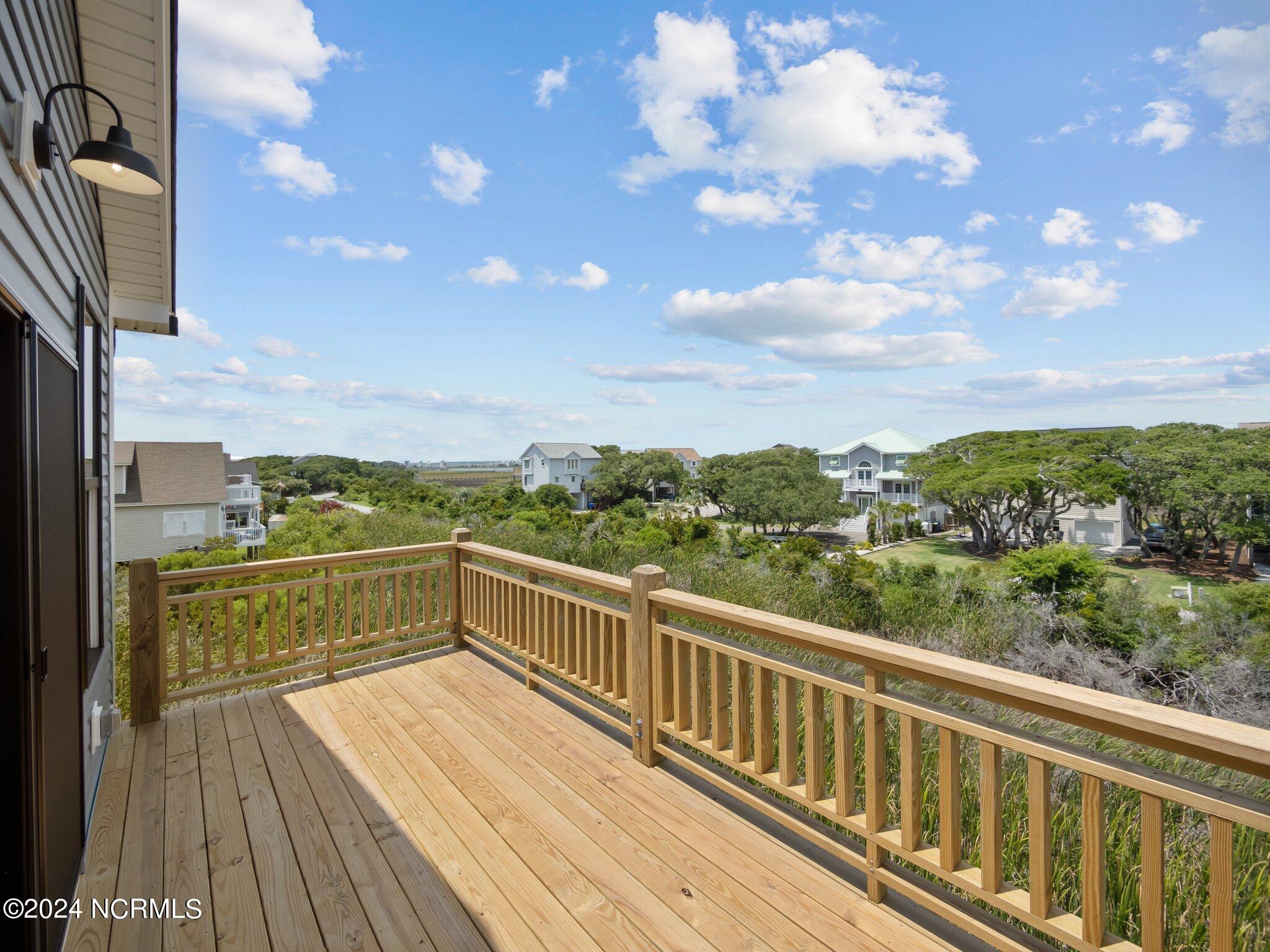 1015 S Topsail Drive Property Photo 51